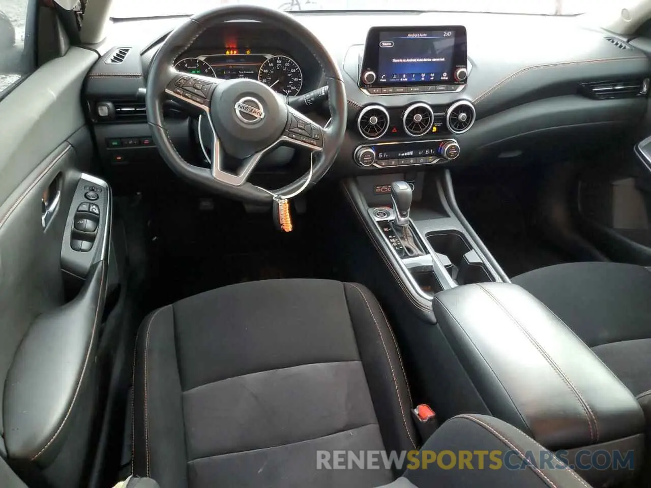8 fotografías del automóvil dañado 3N1AB8DV8MY263368 NISSAN SENTRA 2021