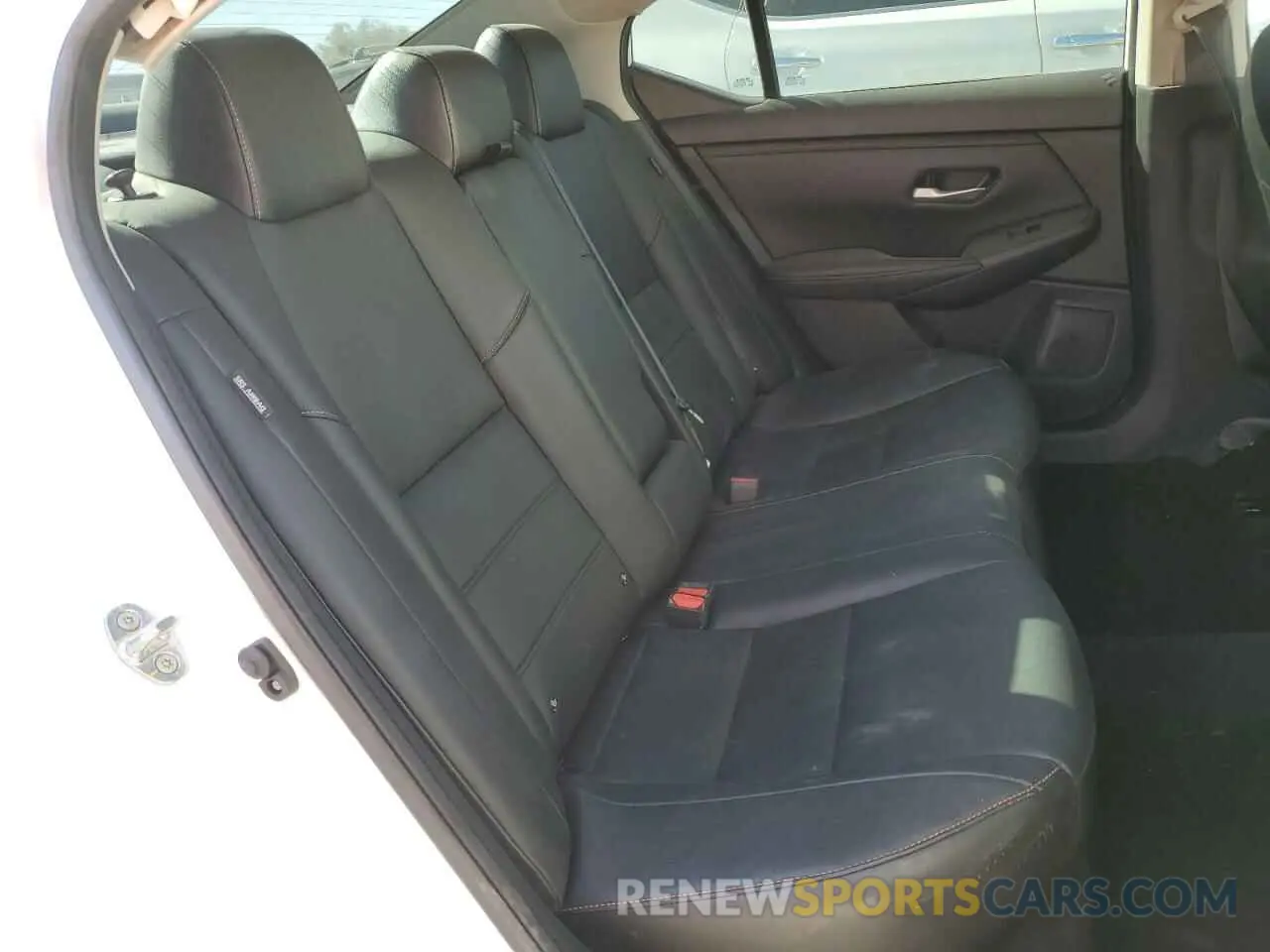10 fotografías del automóvil dañado 3N1AB8DV8MY321690 NISSAN SENTRA 2021