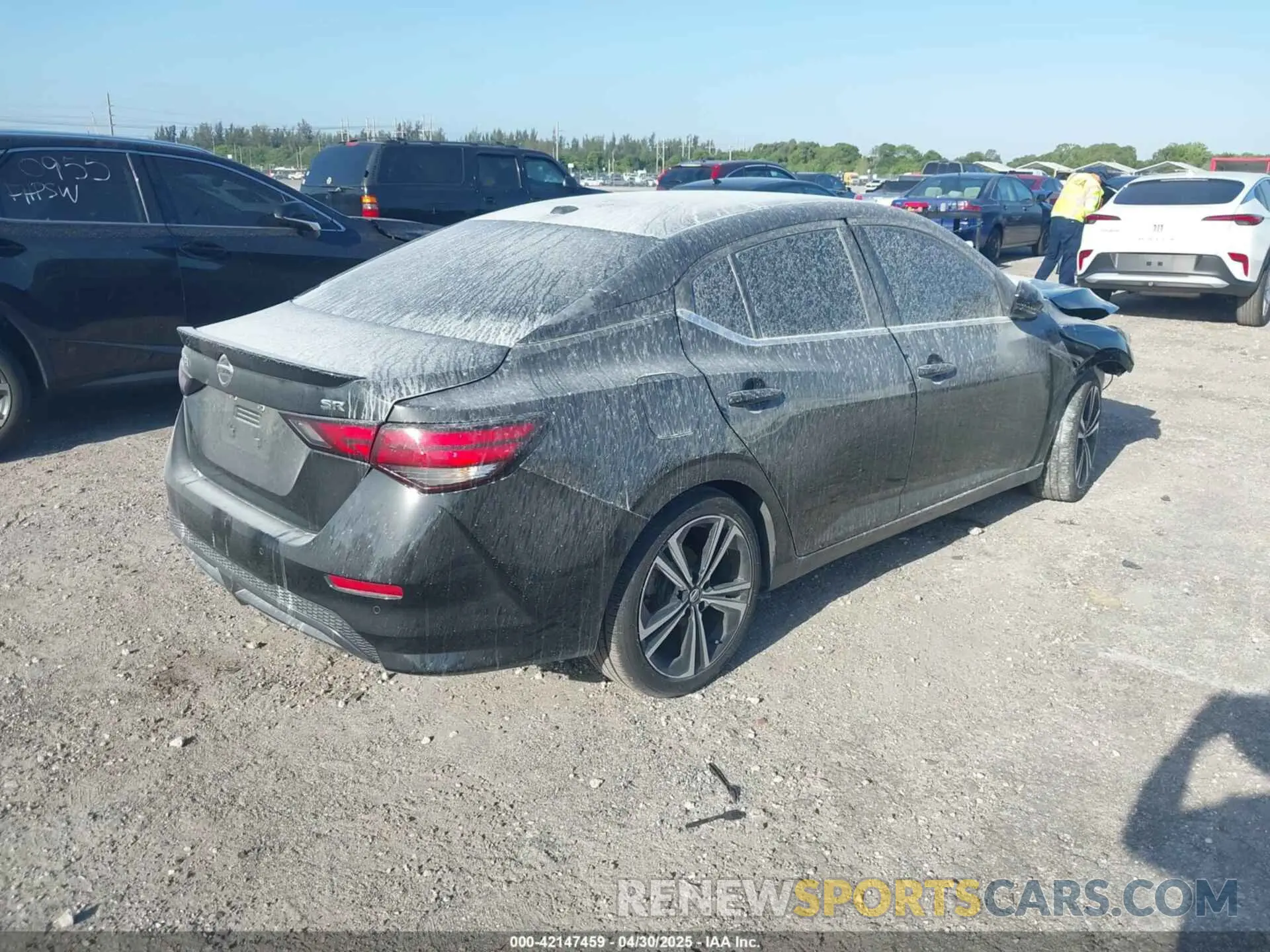 4 fotografías del automóvil dañado 3N1AB8DV9MY288232 NISSAN SENTRA 2021