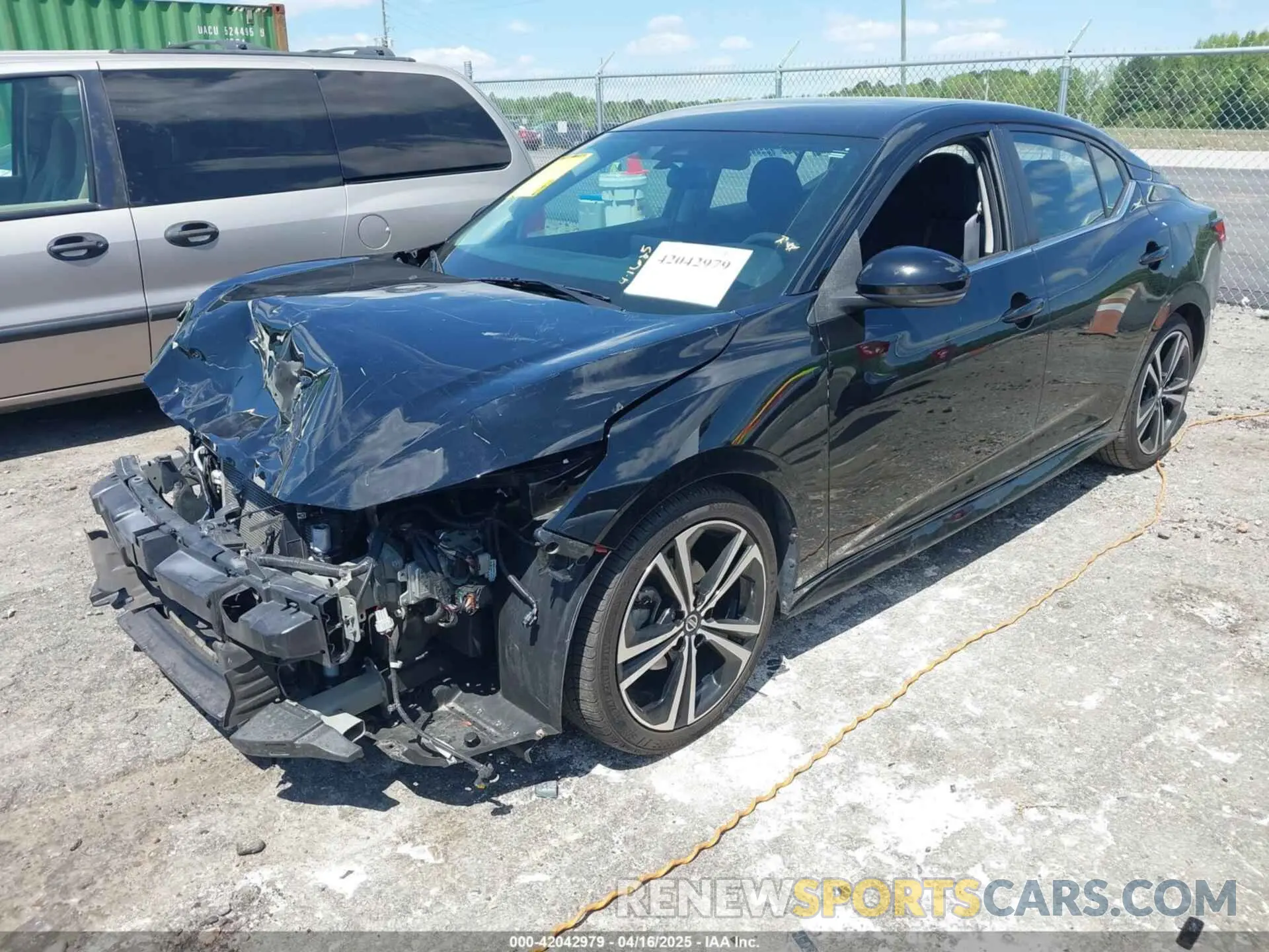 2 fotografías del automóvil dañado 3N1AB8DVXMY238486 NISSAN SENTRA 2021