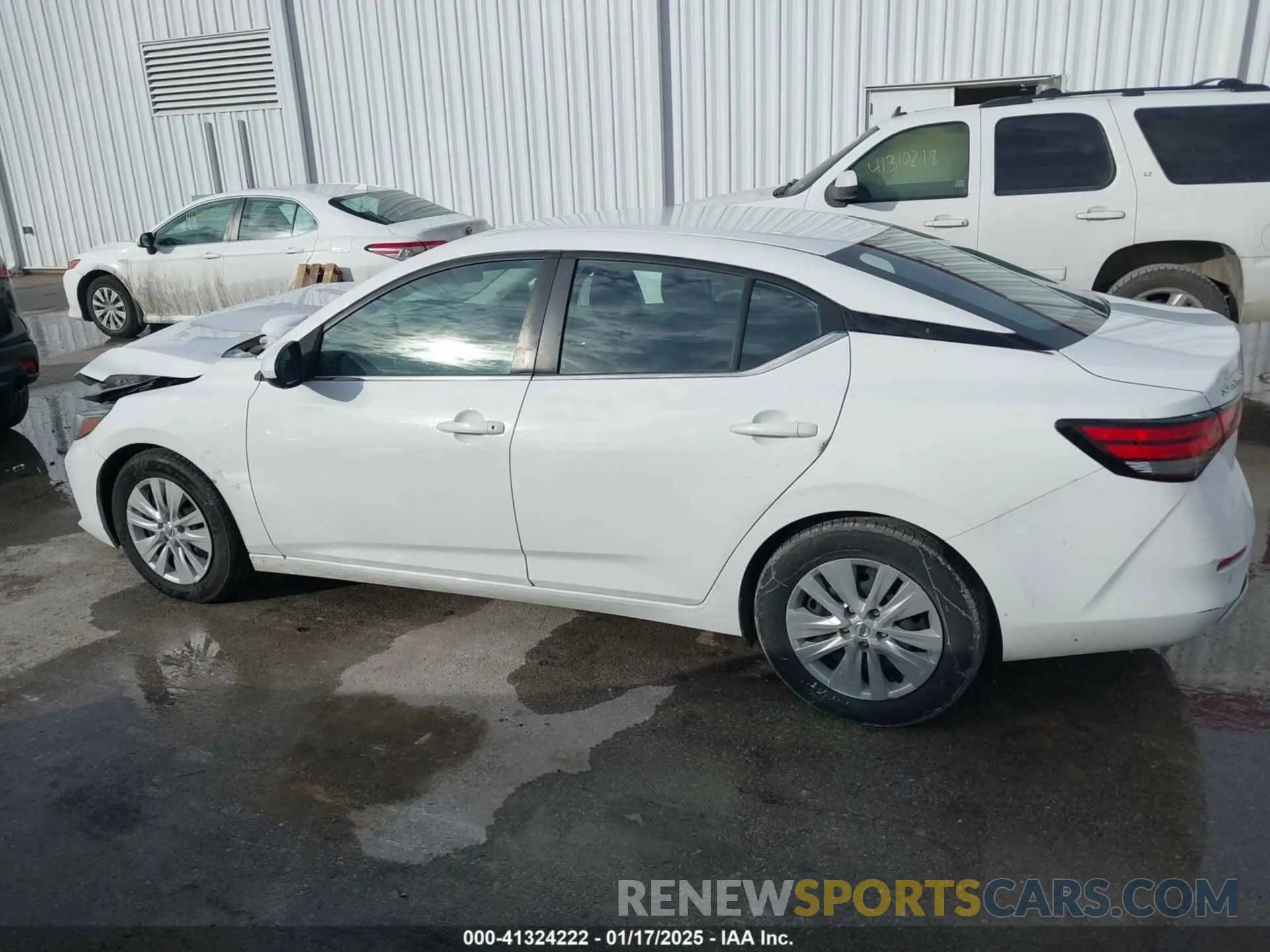 13 fotografías del automóvil dañado 3N1AB8BV0NY252854 NISSAN SENTRA 2022