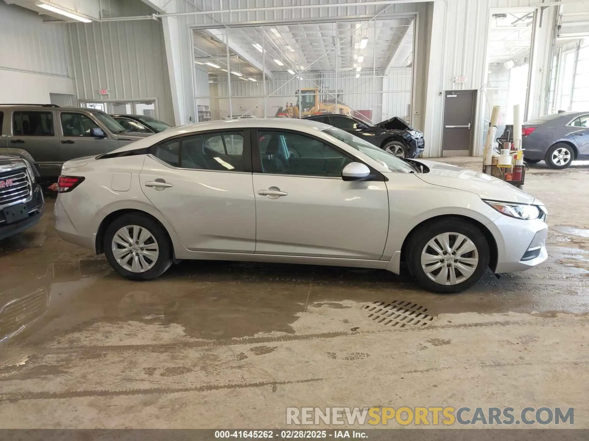13 fotografías del automóvil dañado 3N1AB8BV0NY259819 NISSAN SENTRA 2022