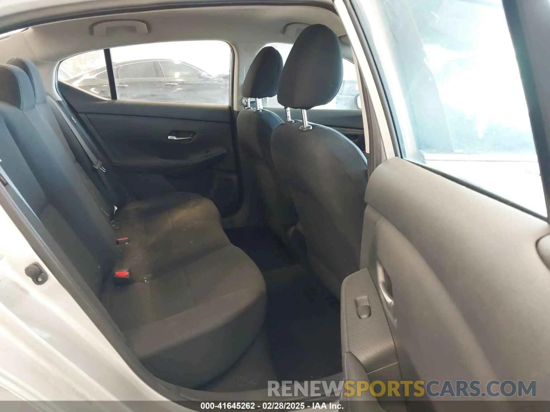 8 fotografías del automóvil dañado 3N1AB8BV0NY259819 NISSAN SENTRA 2022