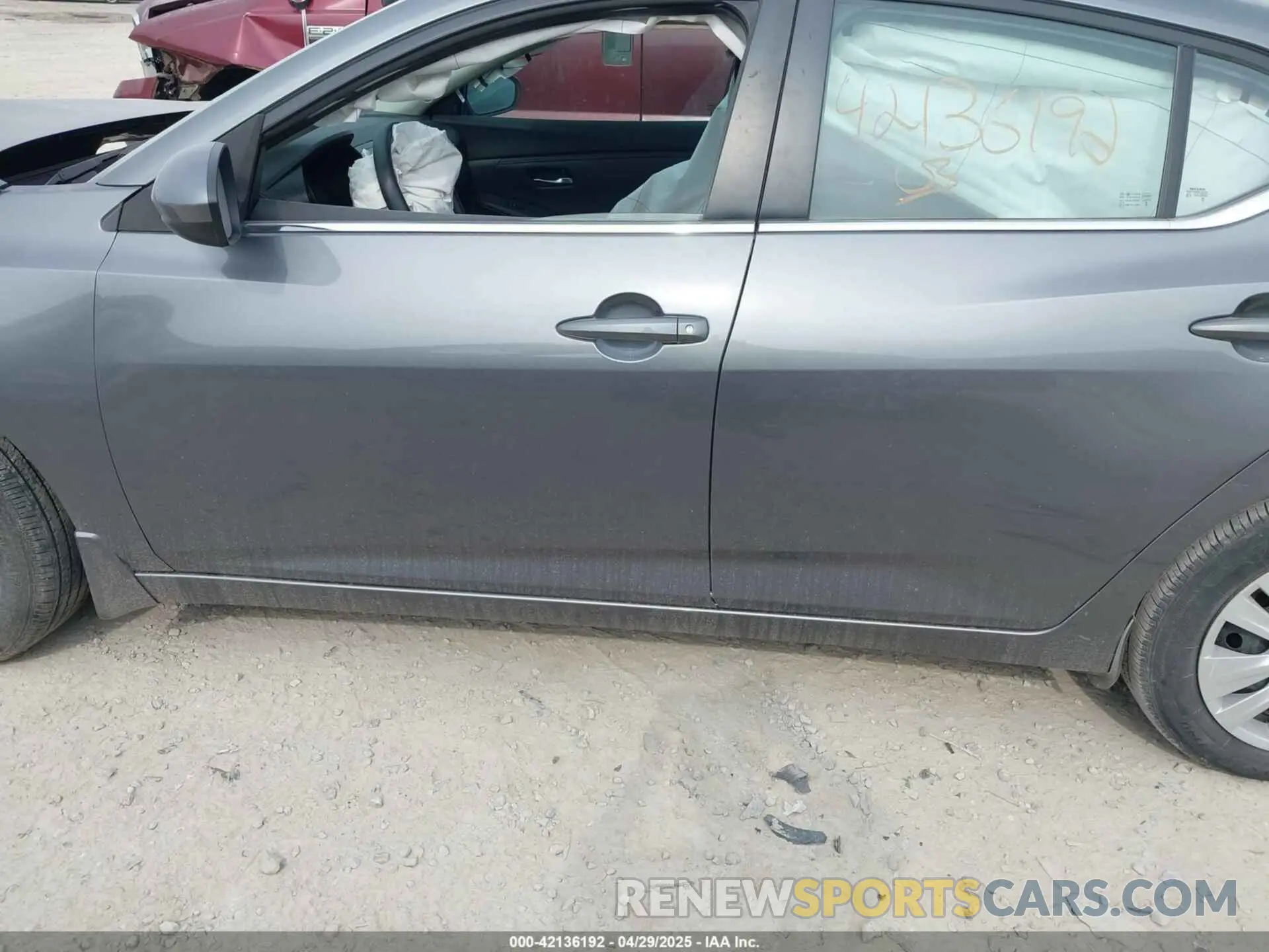15 fotografías del automóvil dañado 3N1AB8BV0NY281819 NISSAN SENTRA 2022