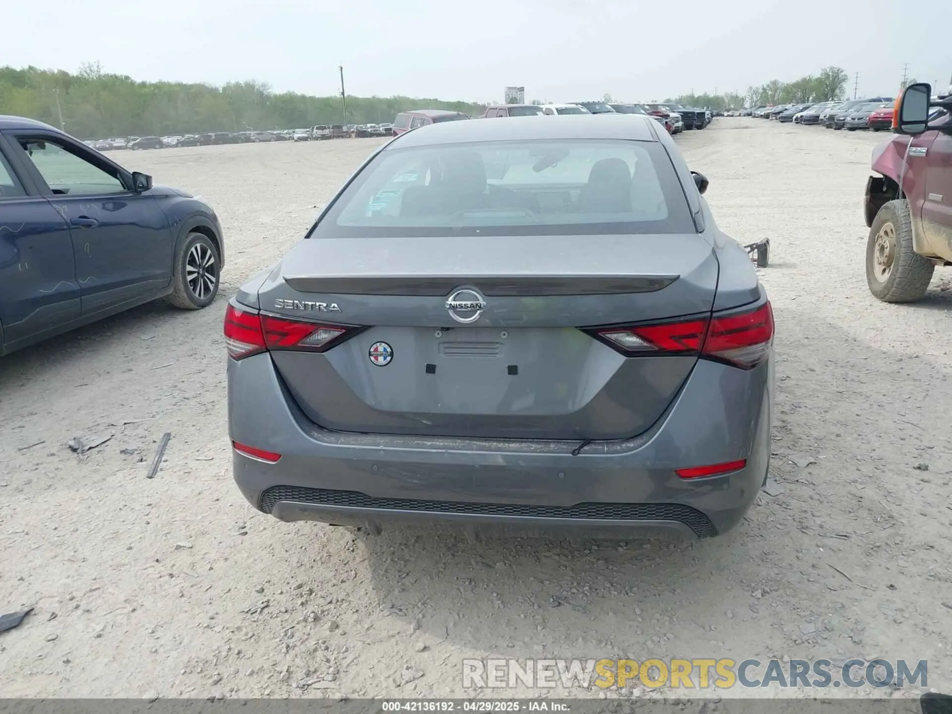 17 fotografías del automóvil dañado 3N1AB8BV0NY281819 NISSAN SENTRA 2022
