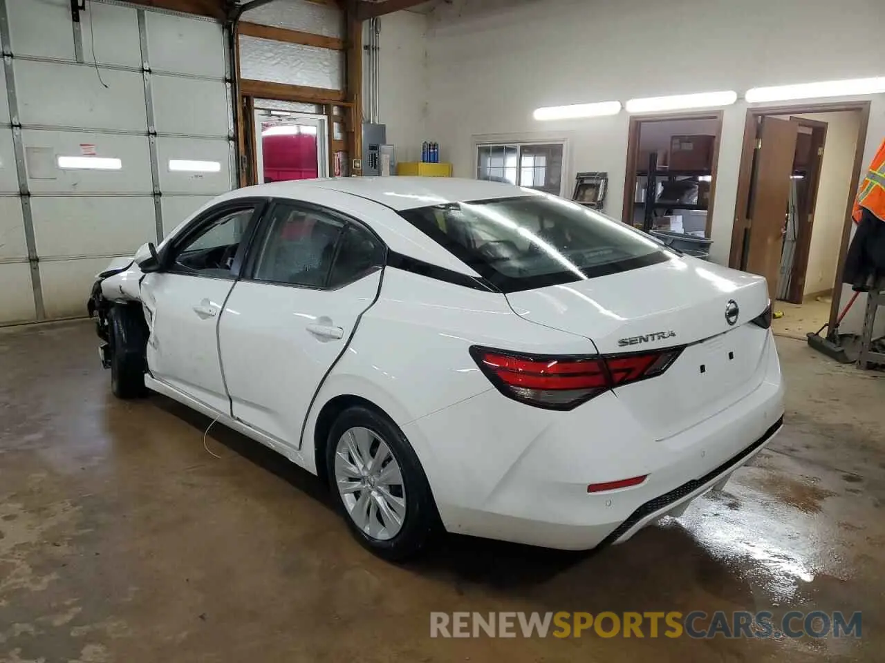 2 fotografías del automóvil dañado 3N1AB8BV0NY297180 NISSAN SENTRA 2022