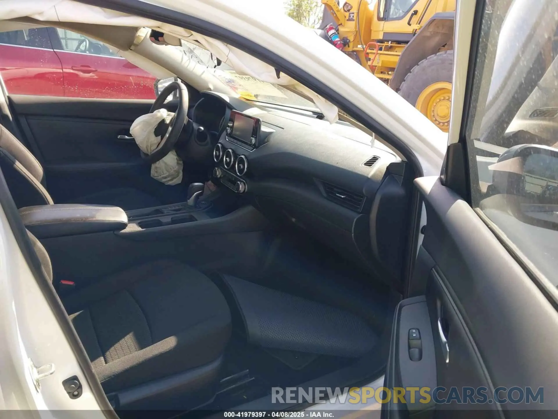 5 fotografías del automóvil dañado 3N1AB8BV1NY219507 NISSAN SENTRA 2022