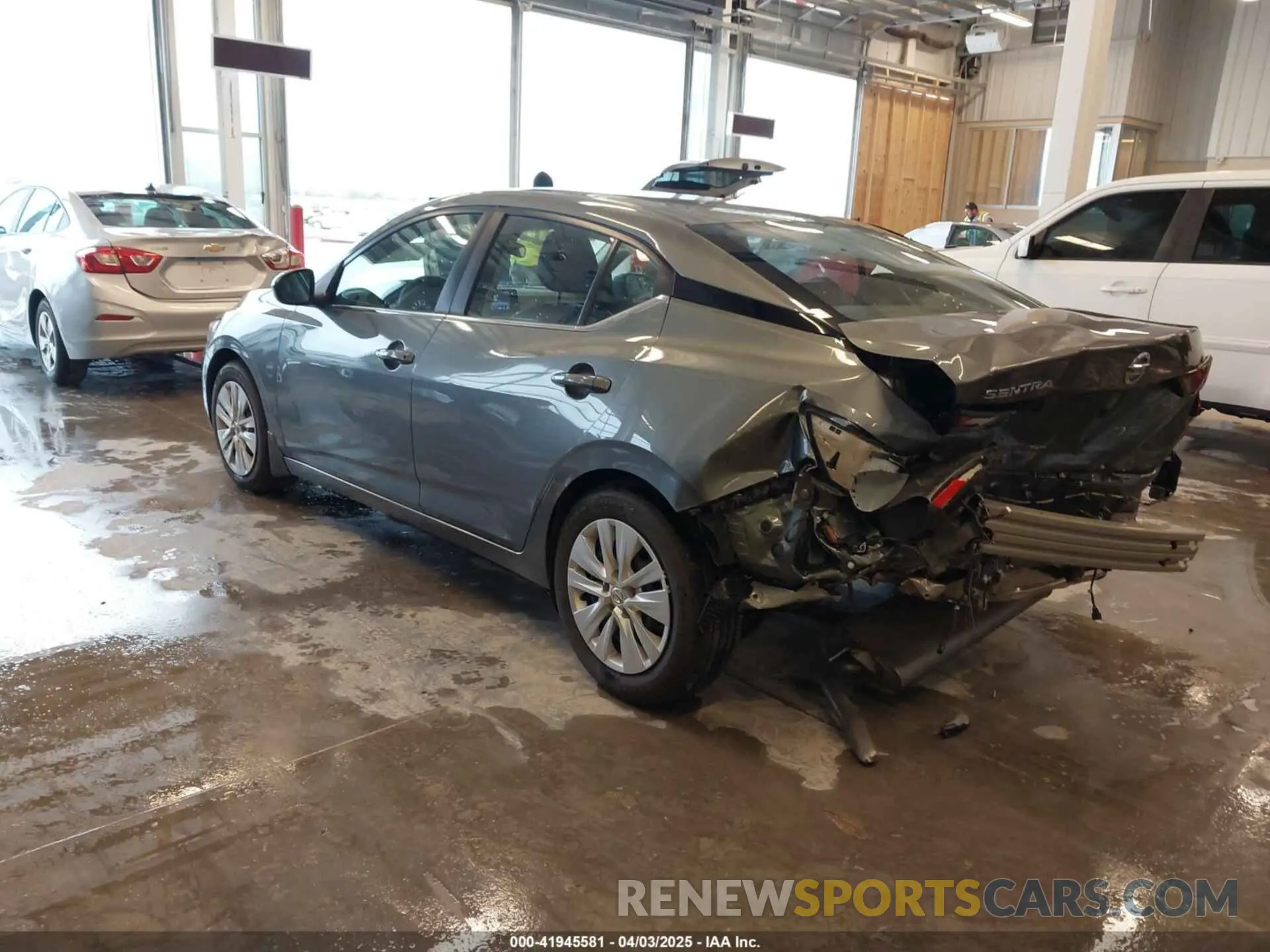 3 fotografías del automóvil dañado 3N1AB8BV1NY282039 NISSAN SENTRA 2022