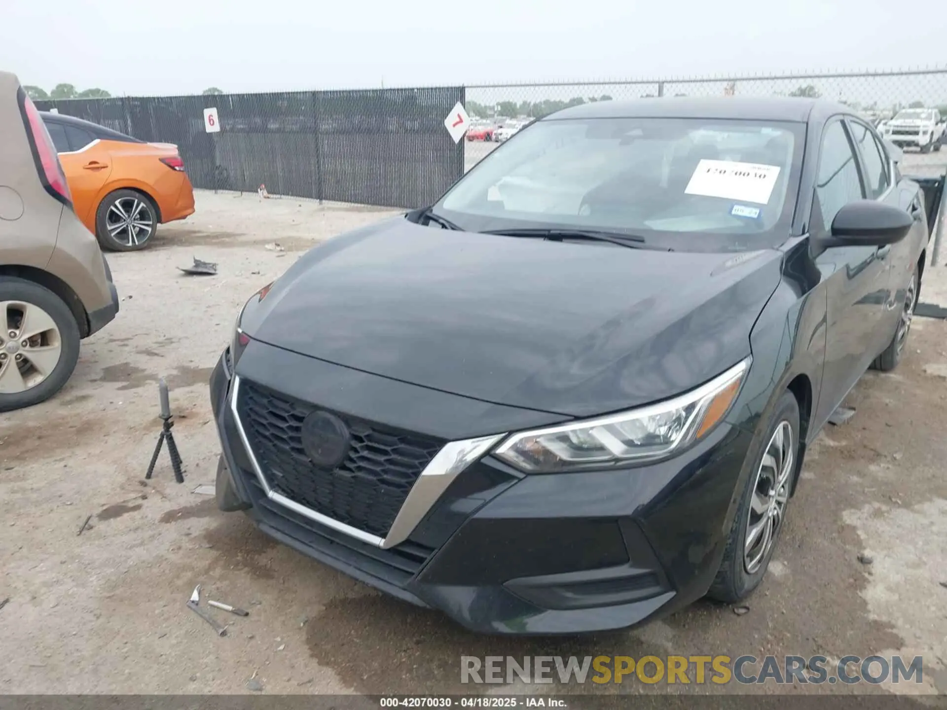 2 fotografías del automóvil dañado 3N1AB8BV2NY228510 NISSAN SENTRA 2022
