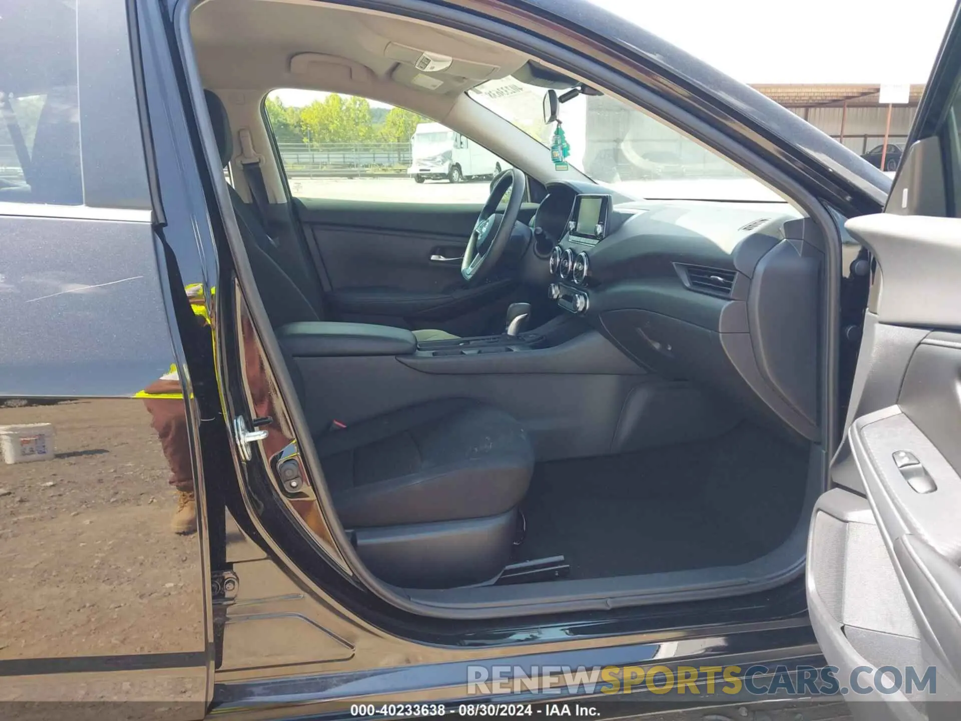 5 fotografías del automóvil dañado 3N1AB8BV3NY280535 NISSAN SENTRA 2022
