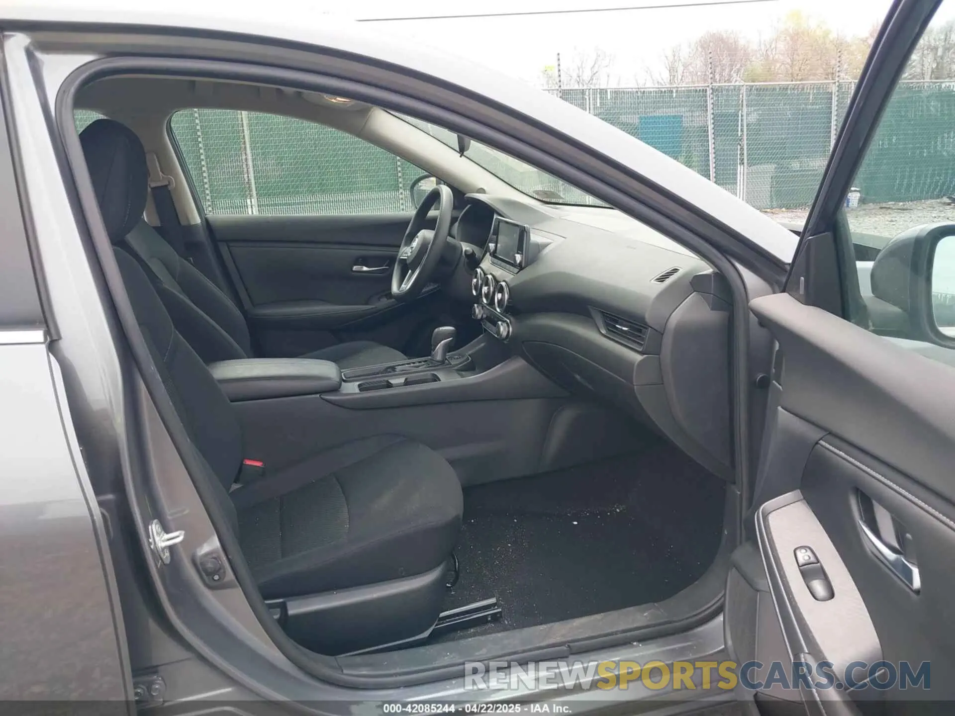 5 fotografías del automóvil dañado 3N1AB8BV3NY308088 NISSAN SENTRA 2022