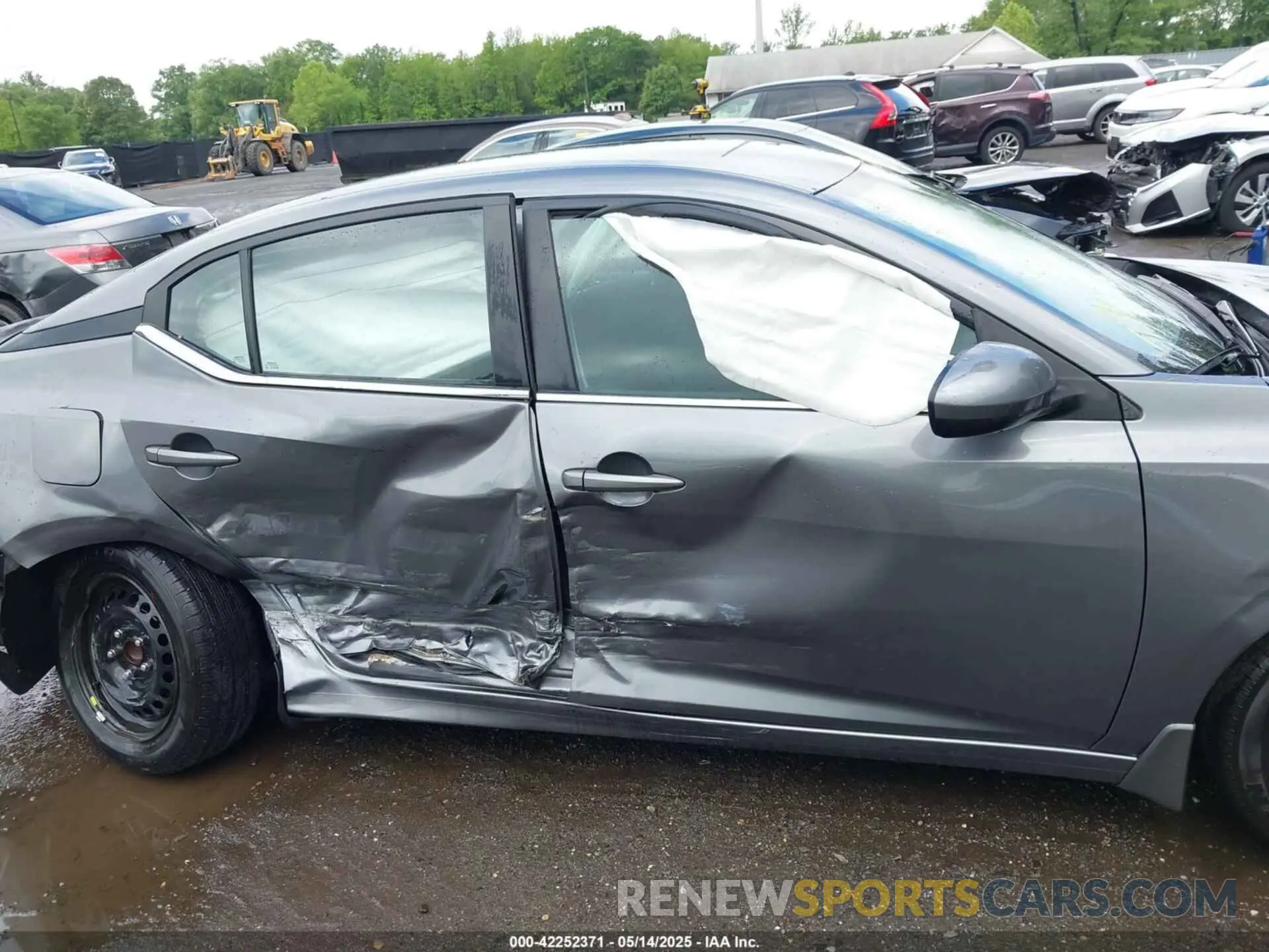 13 fotografías del automóvil dañado 3N1AB8BV4NY239377 NISSAN SENTRA 2022