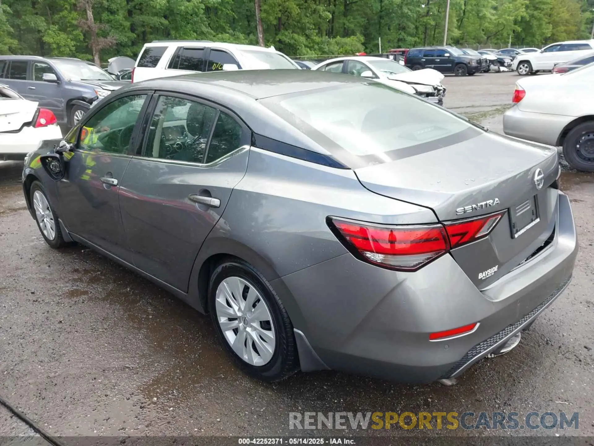 3 fotografías del automóvil dañado 3N1AB8BV4NY239377 NISSAN SENTRA 2022