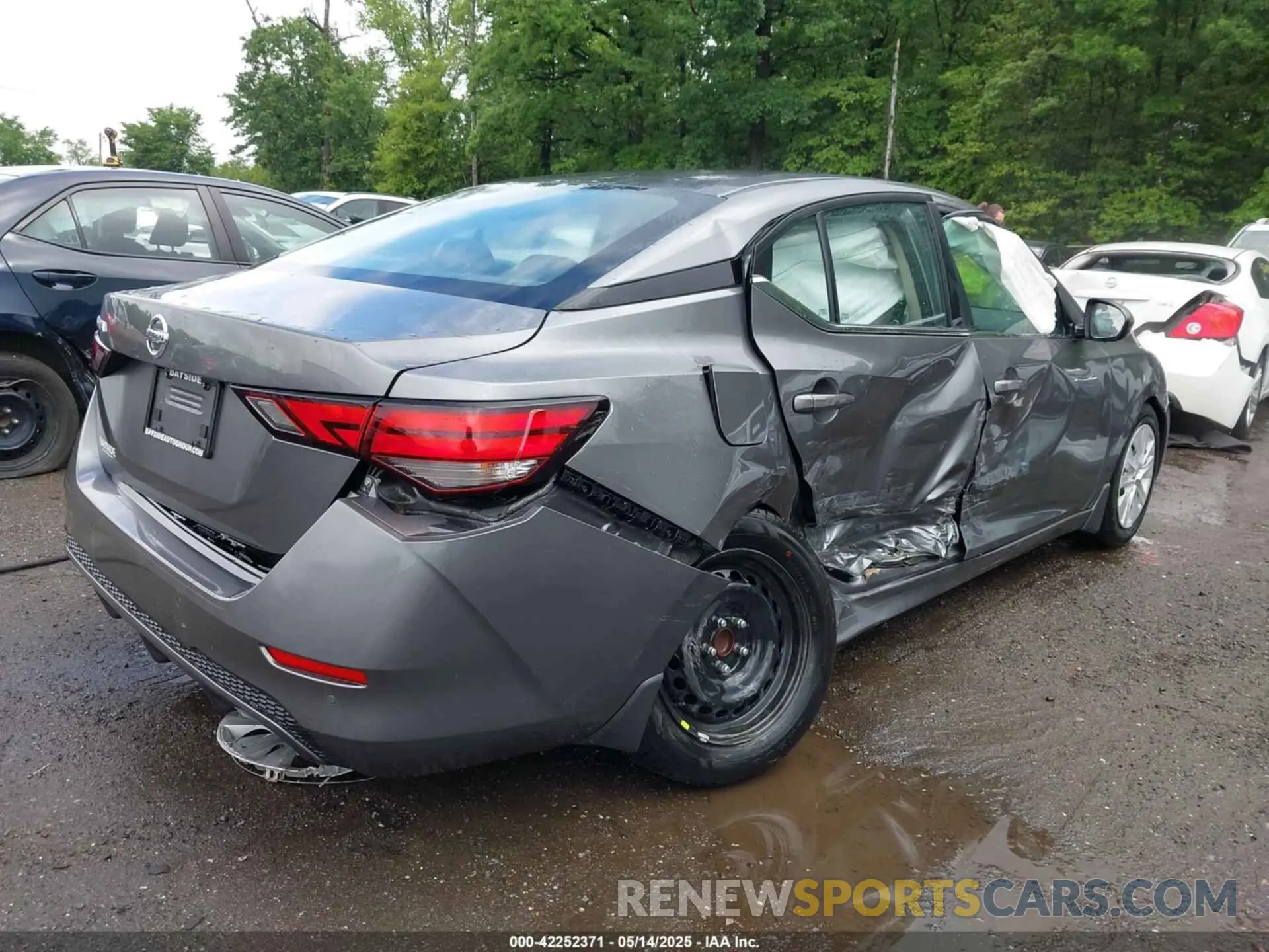 4 fotografías del automóvil dañado 3N1AB8BV4NY239377 NISSAN SENTRA 2022