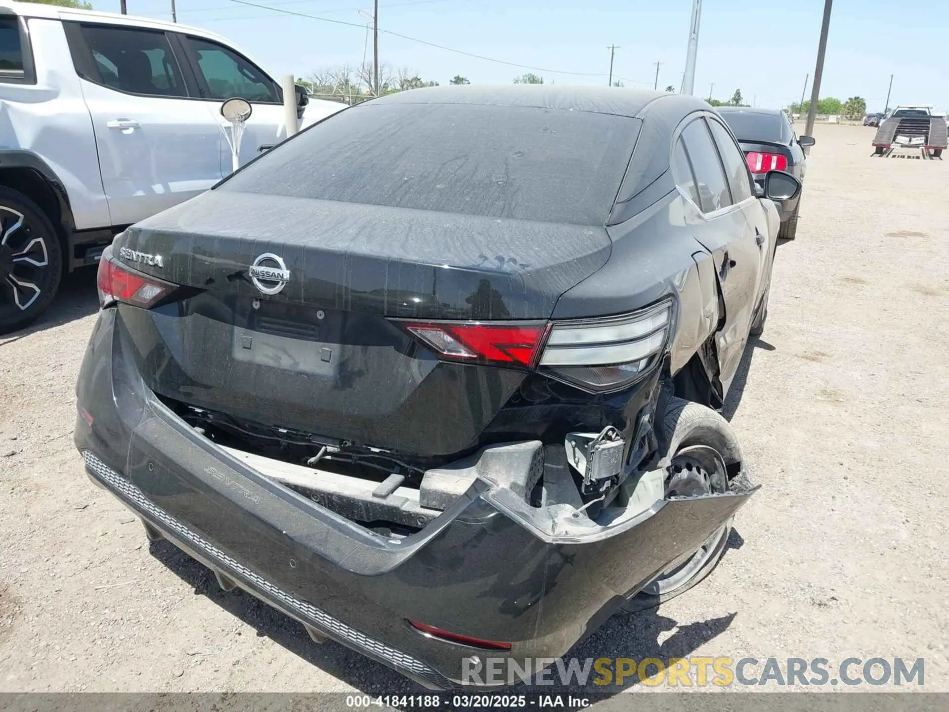 4 fotografías del automóvil dañado 3N1AB8BV5NY215024 NISSAN SENTRA 2022