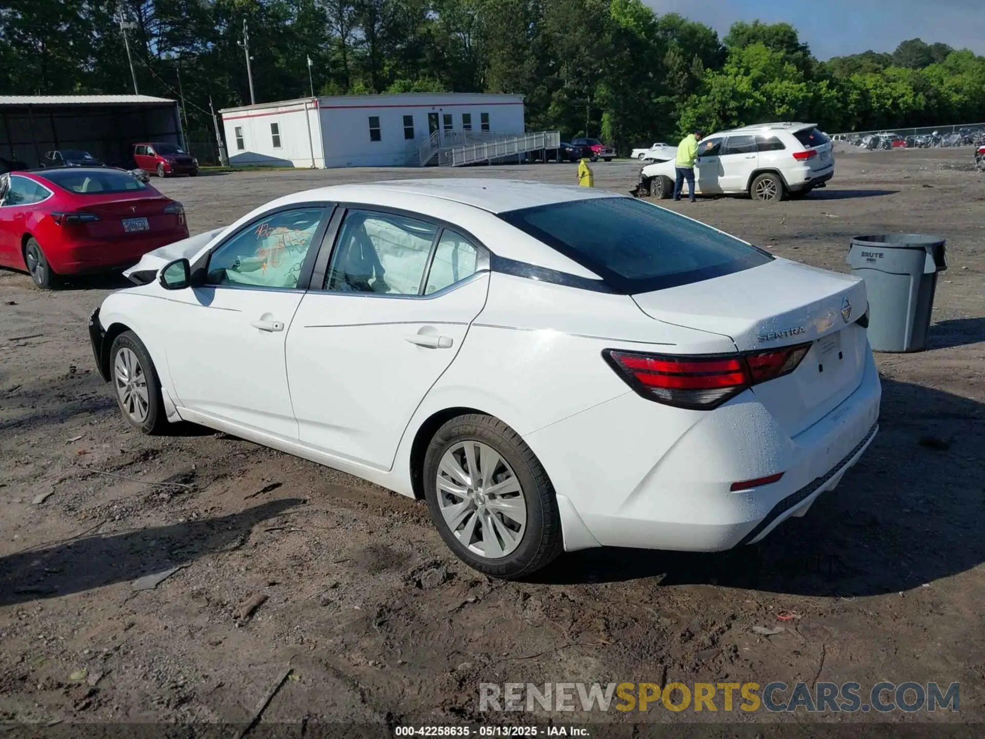 3 fotografías del automóvil dañado 3N1AB8BV6NY220958 NISSAN SENTRA 2022