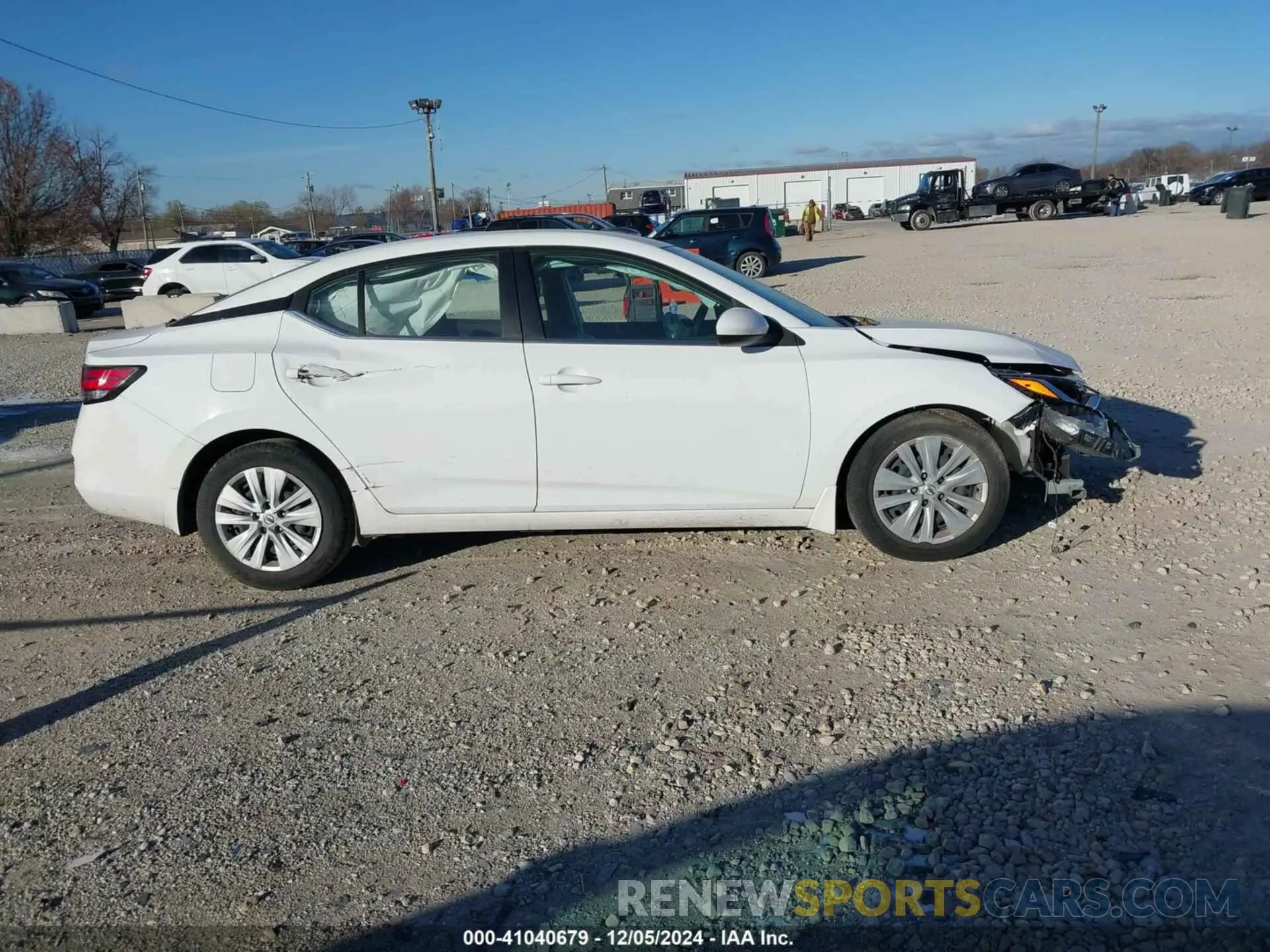 14 fotografías del automóvil dañado 3N1AB8BV7NY220533 NISSAN SENTRA 2022