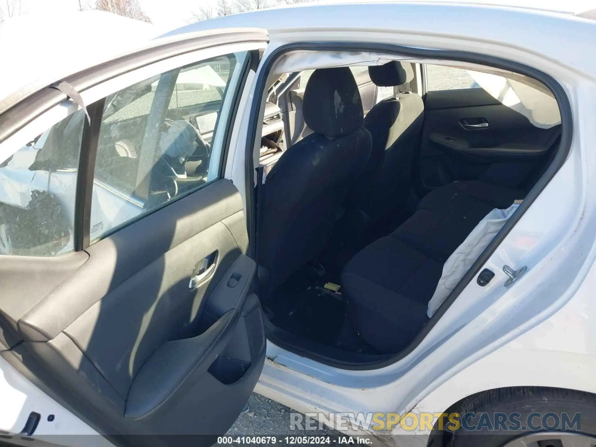 8 fotografías del automóvil dañado 3N1AB8BV7NY220533 NISSAN SENTRA 2022