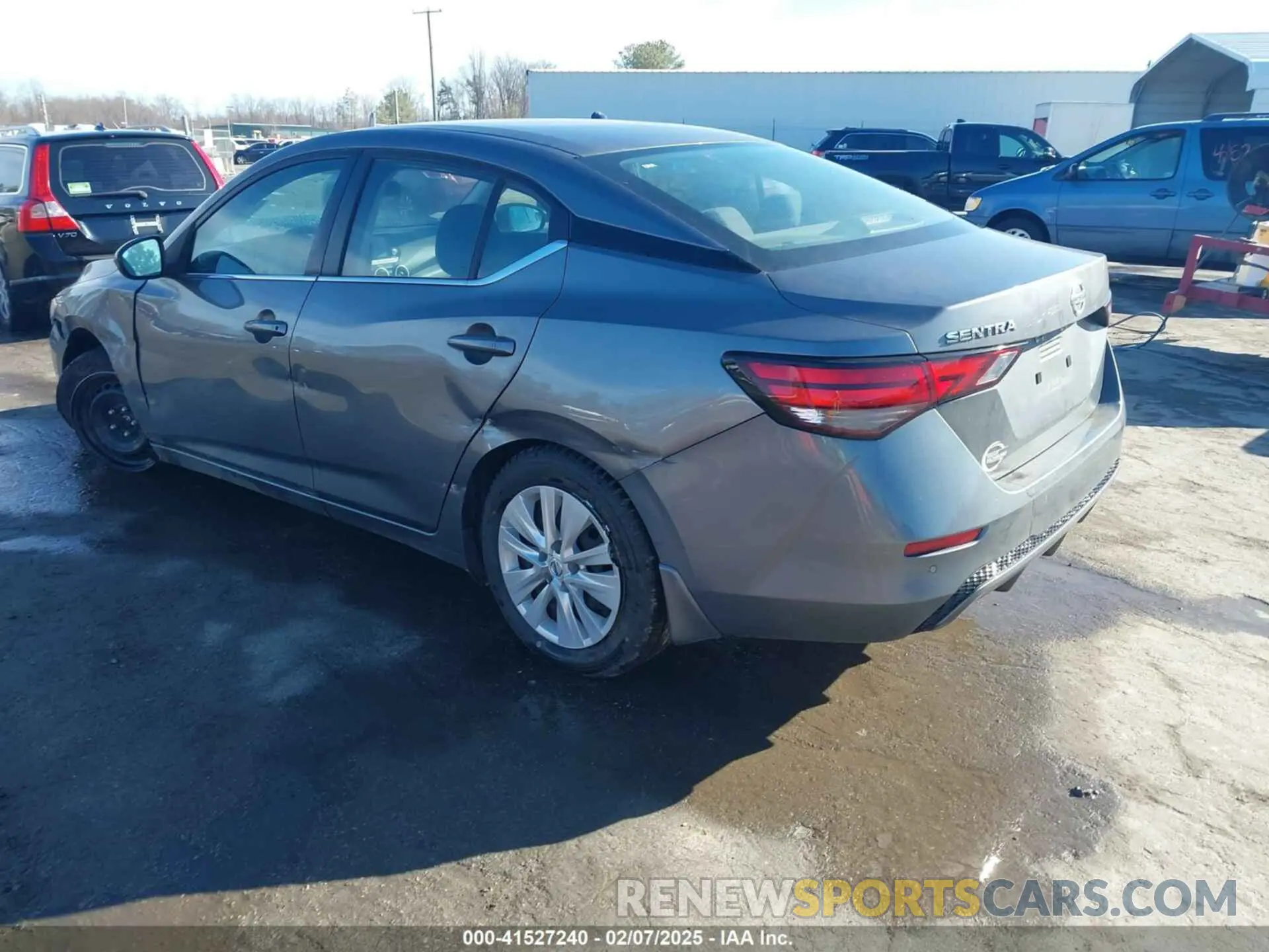 3 fotografías del automóvil dañado 3N1AB8BV7NY231435 NISSAN SENTRA 2022