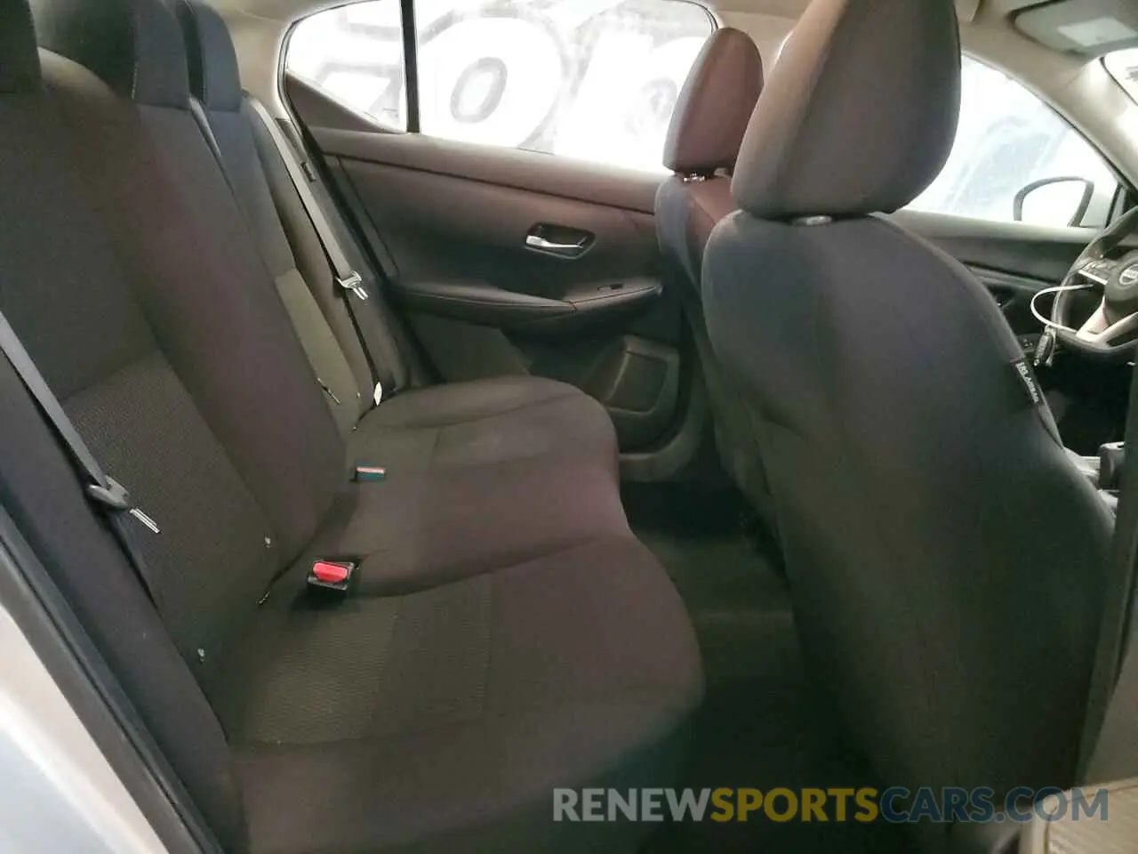 10 fotografías del automóvil dañado 3N1AB8BV8NY264931 NISSAN SENTRA 2022
