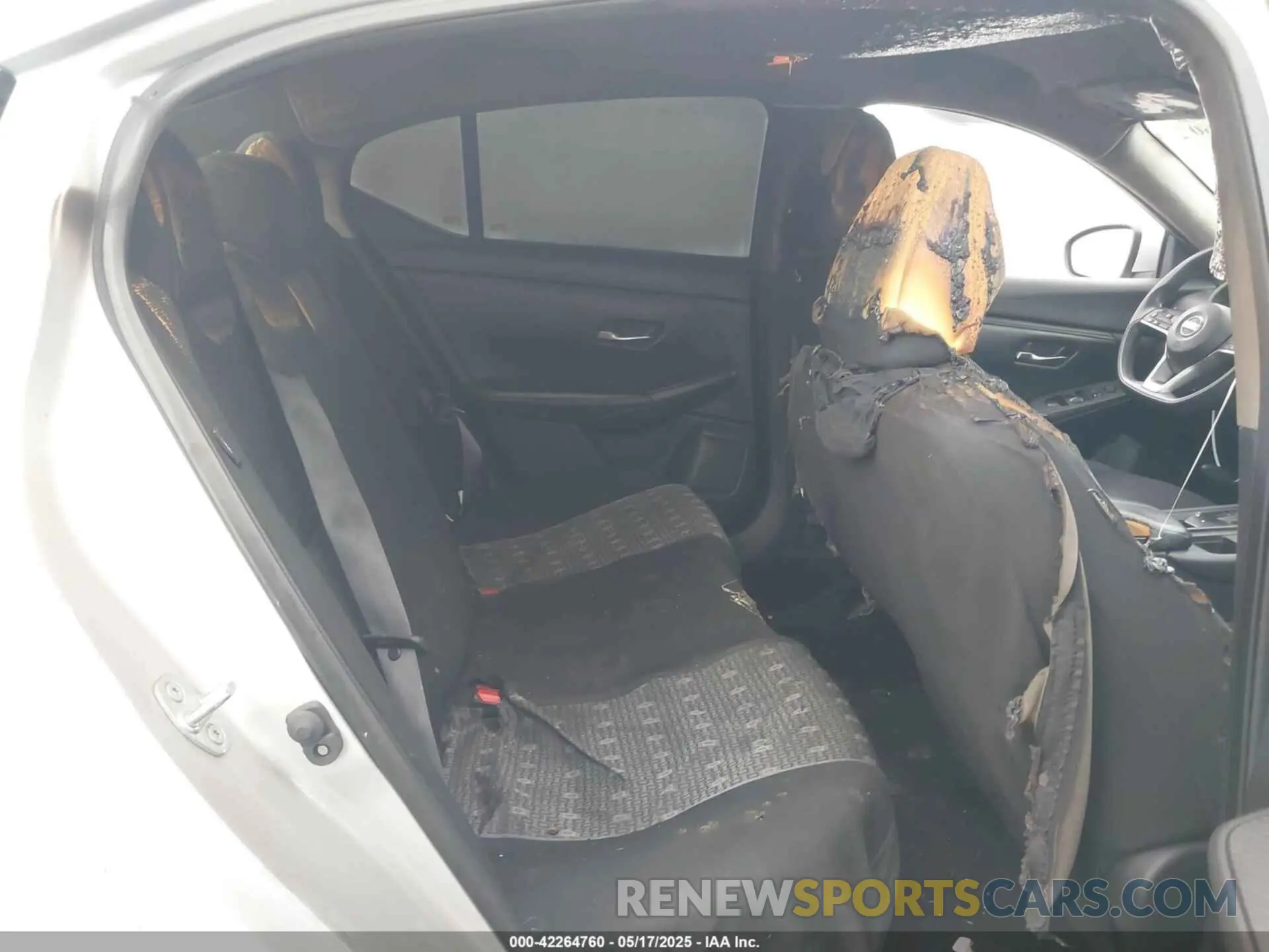 8 fotografías del automóvil dañado 3N1AB8BV9NY238547 NISSAN SENTRA 2022