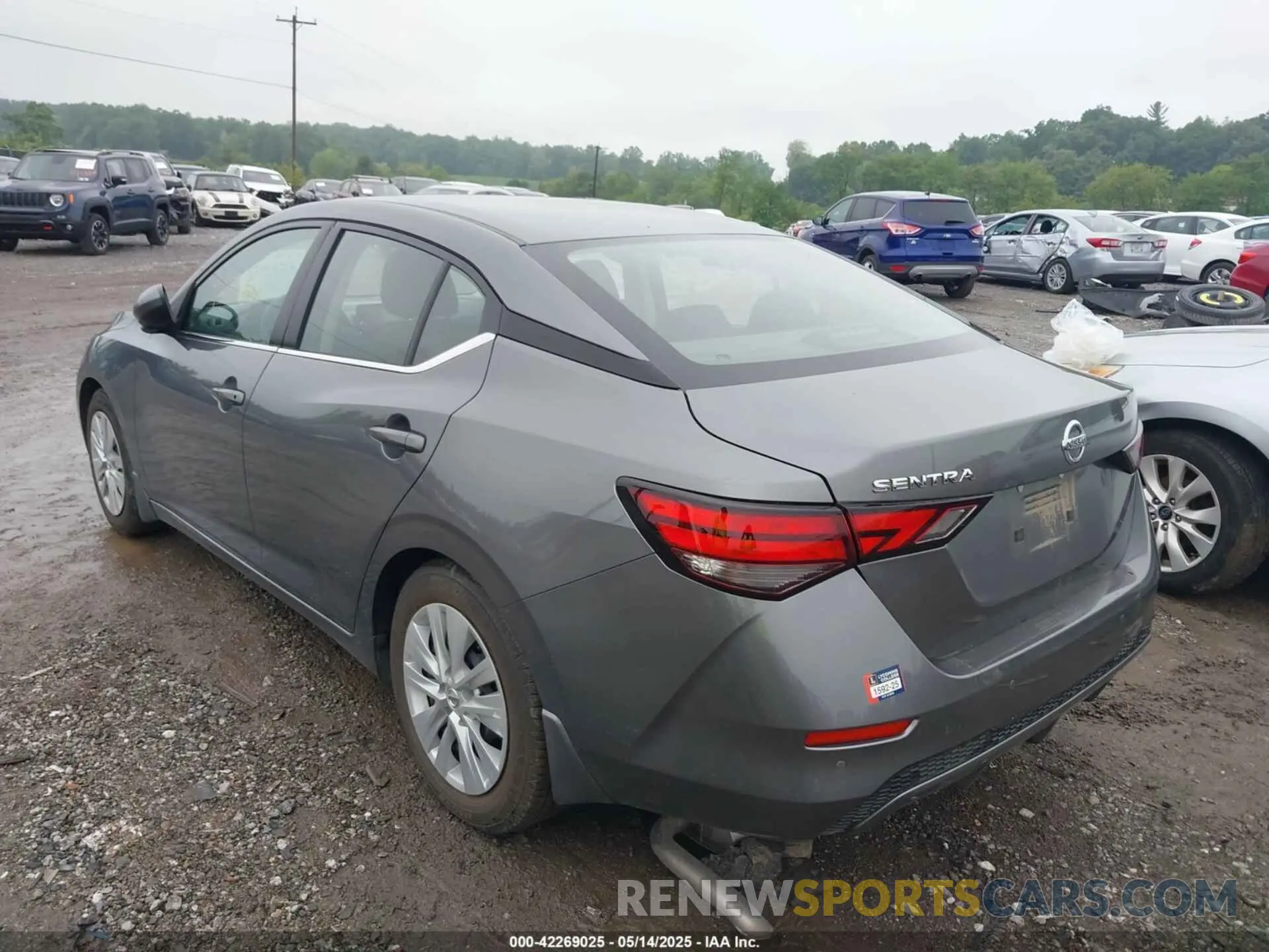 3 fotografías del automóvil dañado 3N1AB8BV9NY282547 NISSAN SENTRA 2022