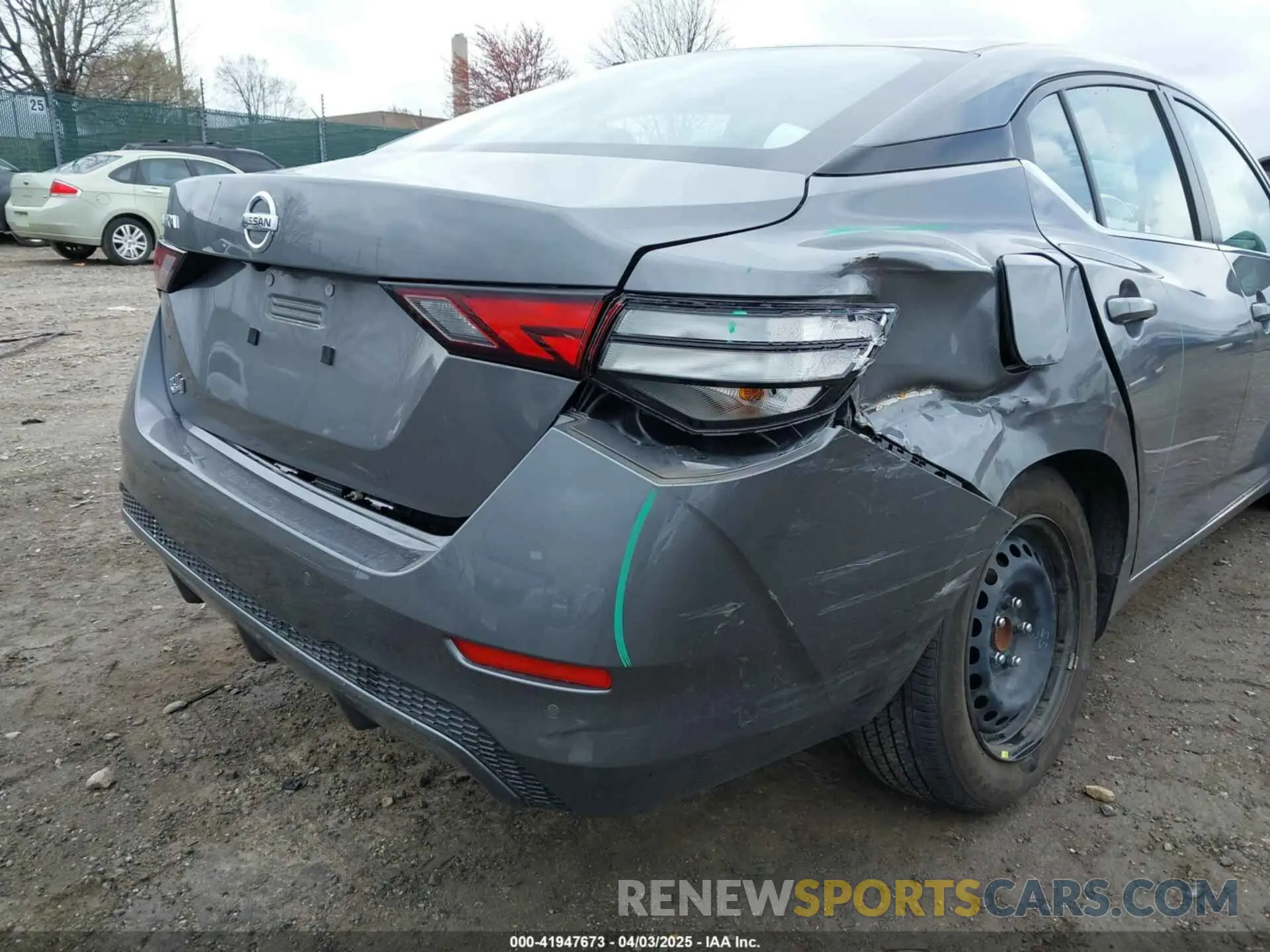 17 fotografías del automóvil dañado 3N1AB8BV9NY307592 NISSAN SENTRA 2022