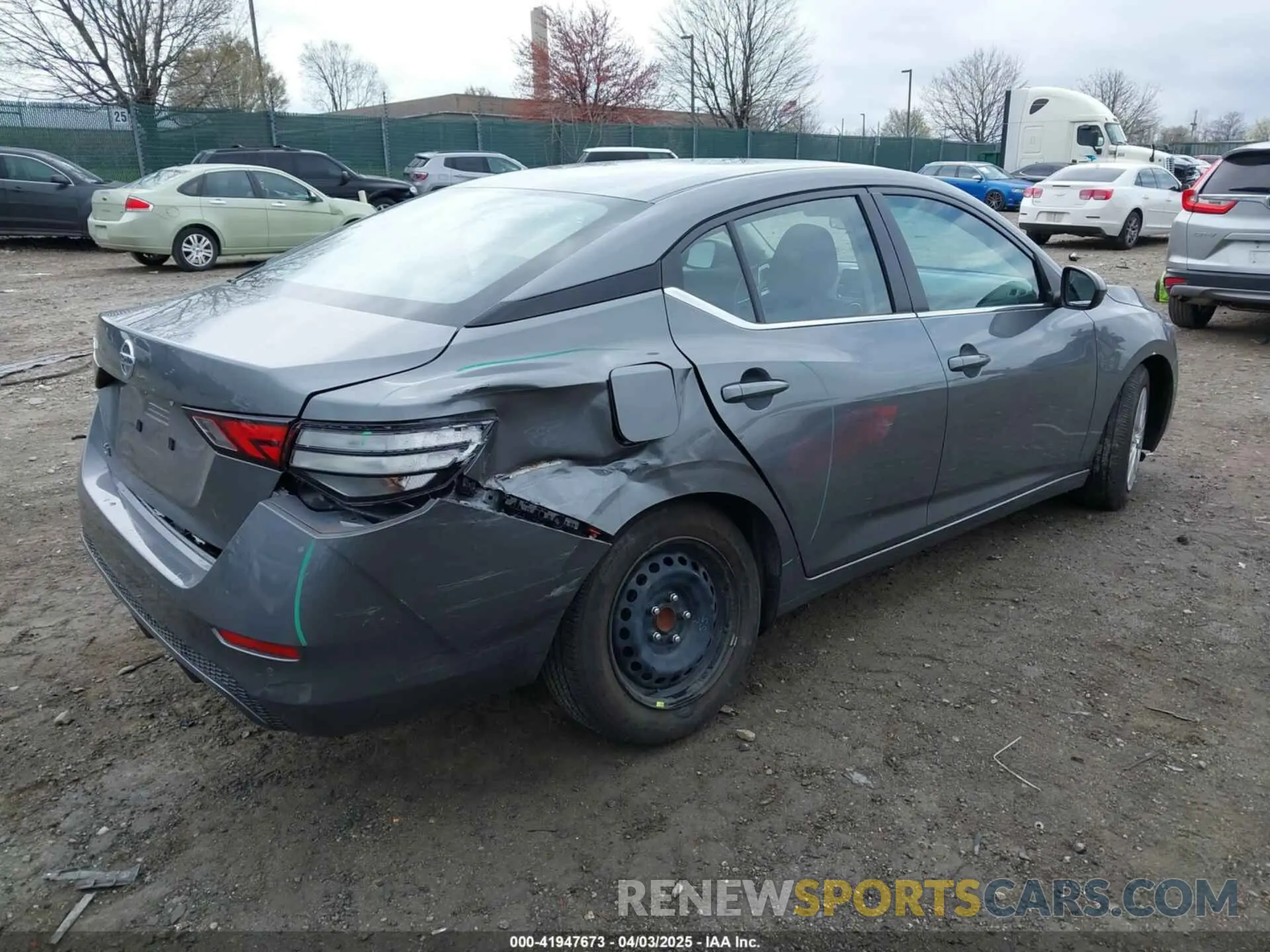 4 fotografías del automóvil dañado 3N1AB8BV9NY307592 NISSAN SENTRA 2022