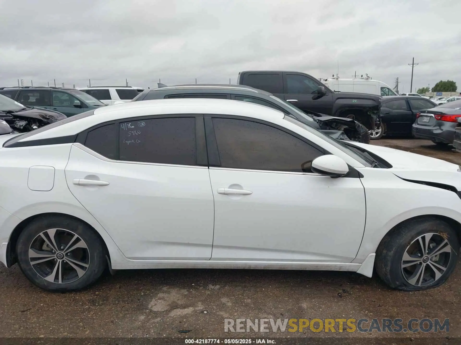 14 fotografías del automóvil dañado 3N1AB8CV0NY233123 NISSAN SENTRA 2022