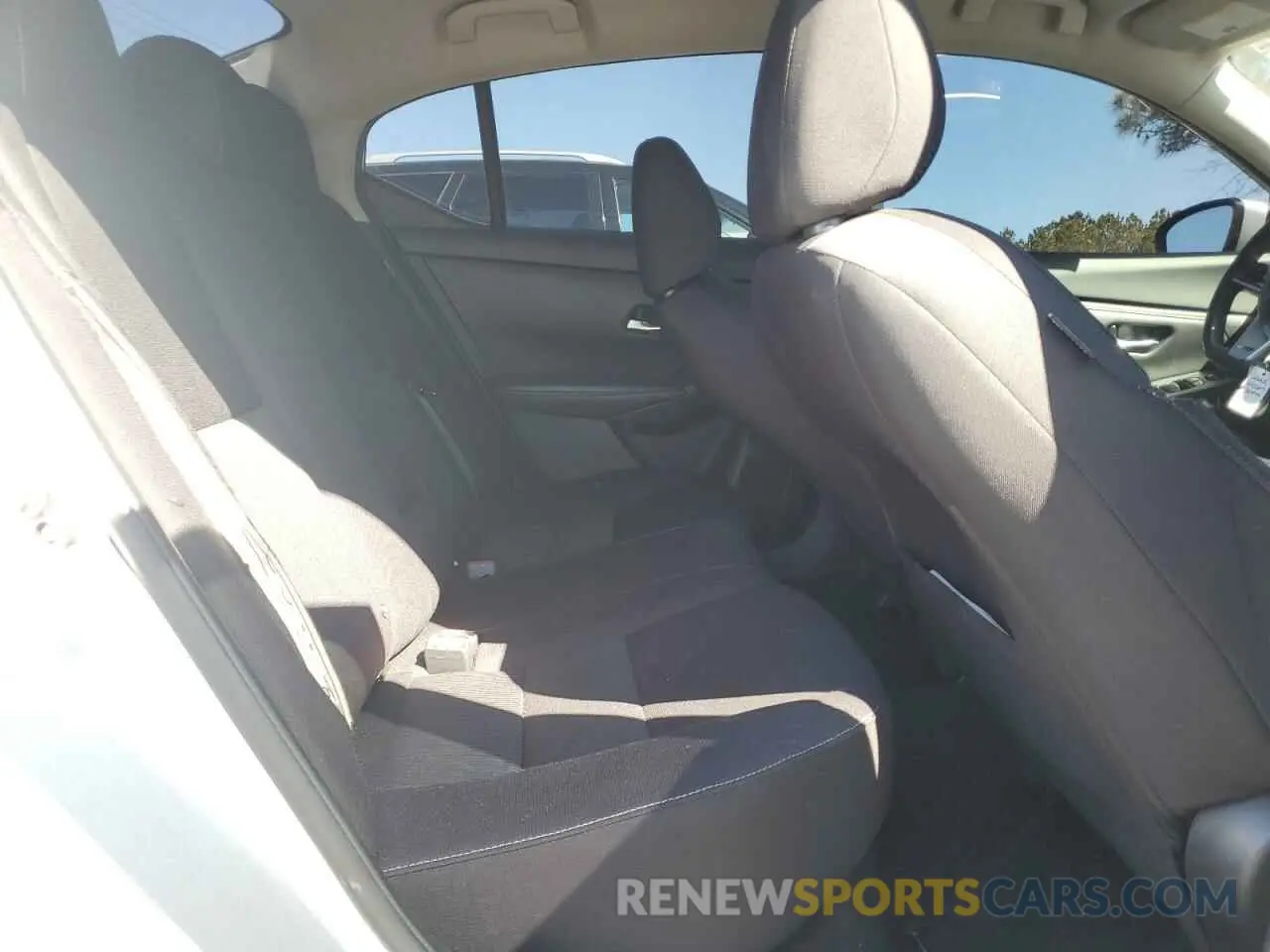 10 fotografías del automóvil dañado 3N1AB8CV0NY241447 NISSAN SENTRA 2022