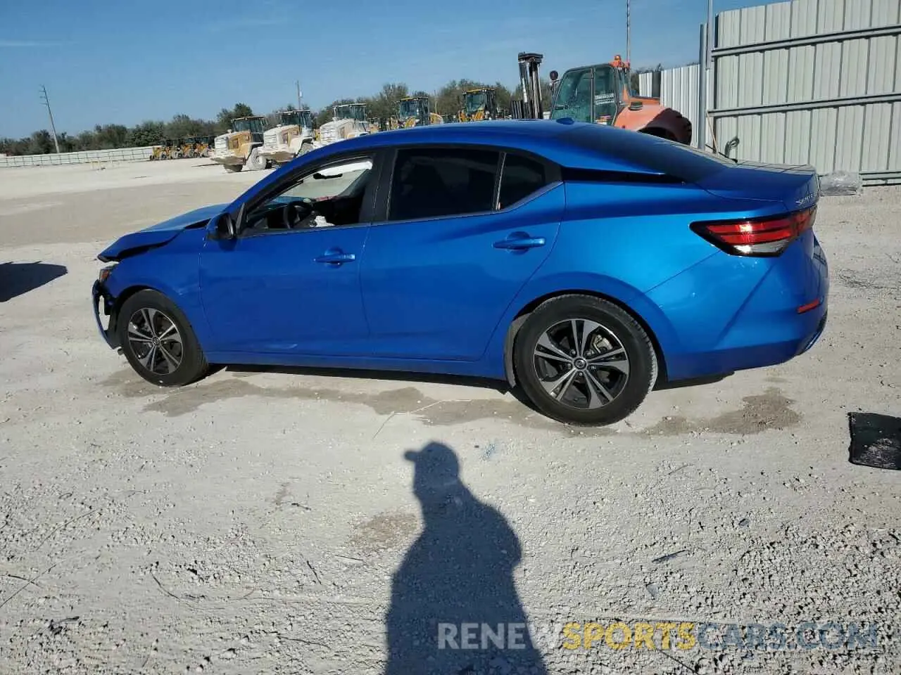 2 fotografías del automóvil dañado 3N1AB8CV0NY253517 NISSAN SENTRA 2022