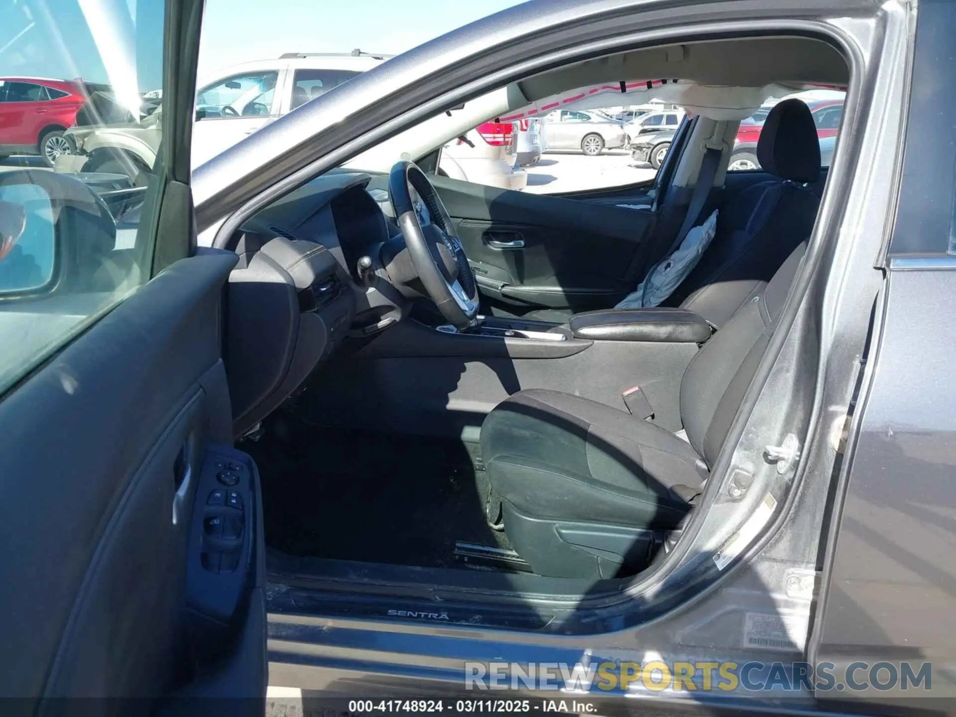 5 fotografías del automóvil dañado 3N1AB8CV0NY291779 NISSAN SENTRA 2022