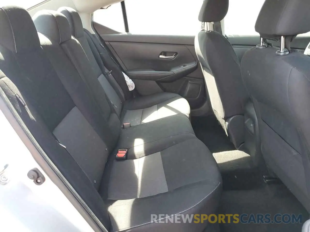 10 fotografías del automóvil dañado 3N1AB8CV1NY209512 NISSAN SENTRA 2022