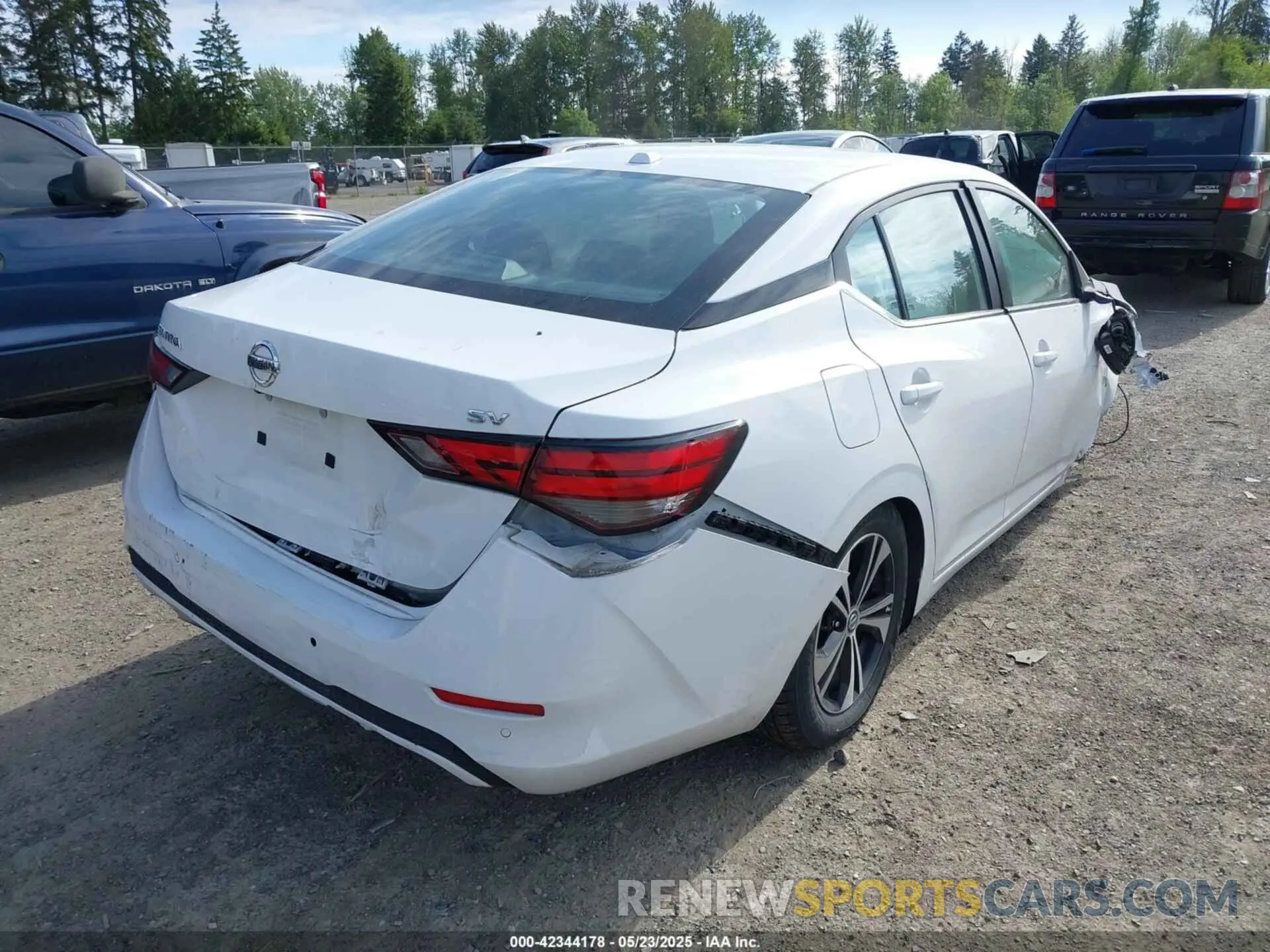 4 fotografías del automóvil dañado 3N1AB8CV1NY272528 NISSAN SENTRA 2022