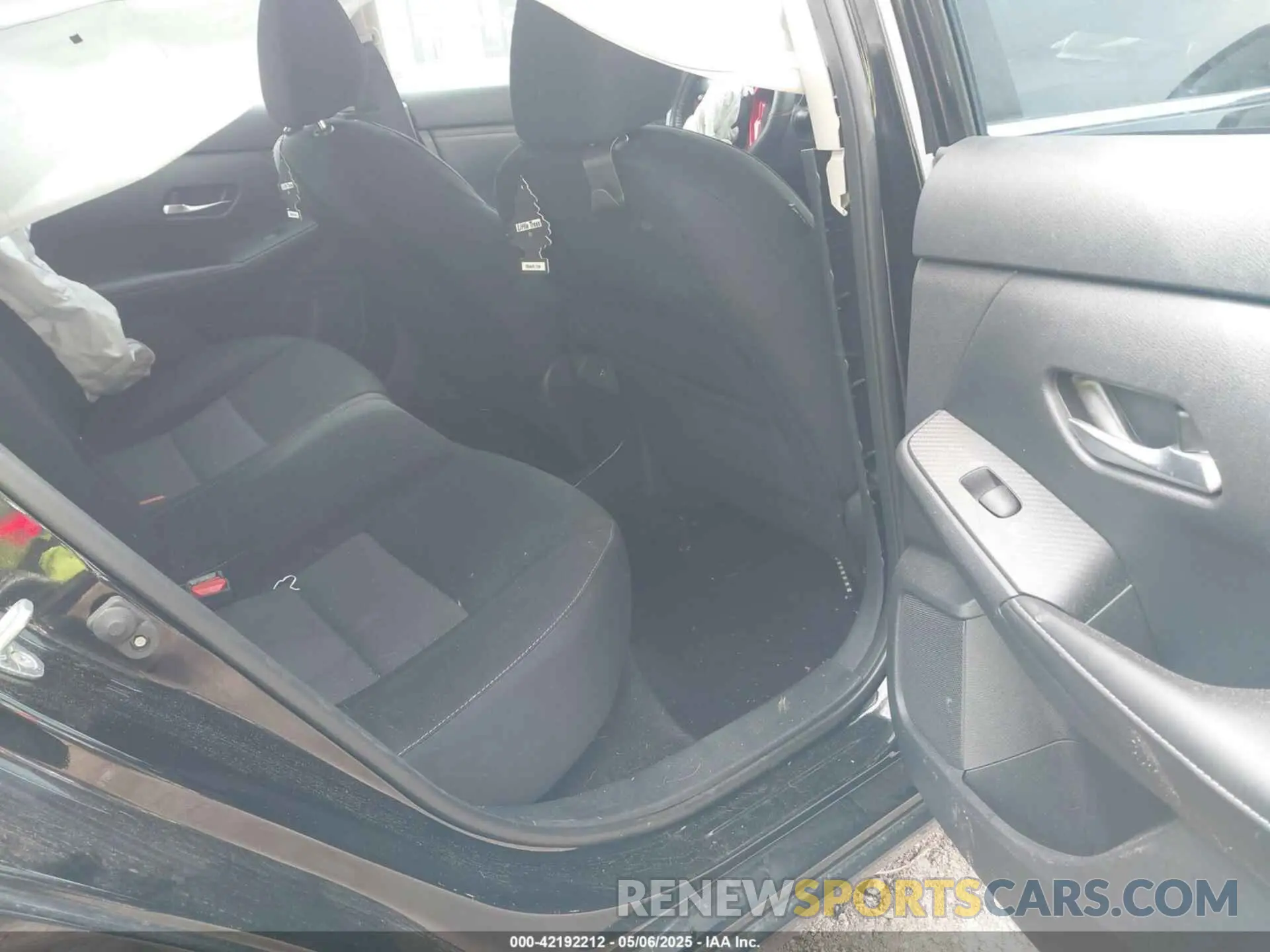 8 fotografías del automóvil dañado 3N1AB8CV3NY208166 NISSAN SENTRA 2022