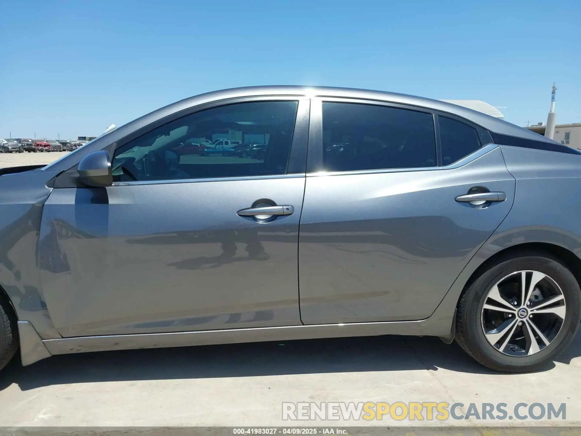 14 fotografías del automóvil dañado 3N1AB8CV3NY299536 NISSAN SENTRA 2022