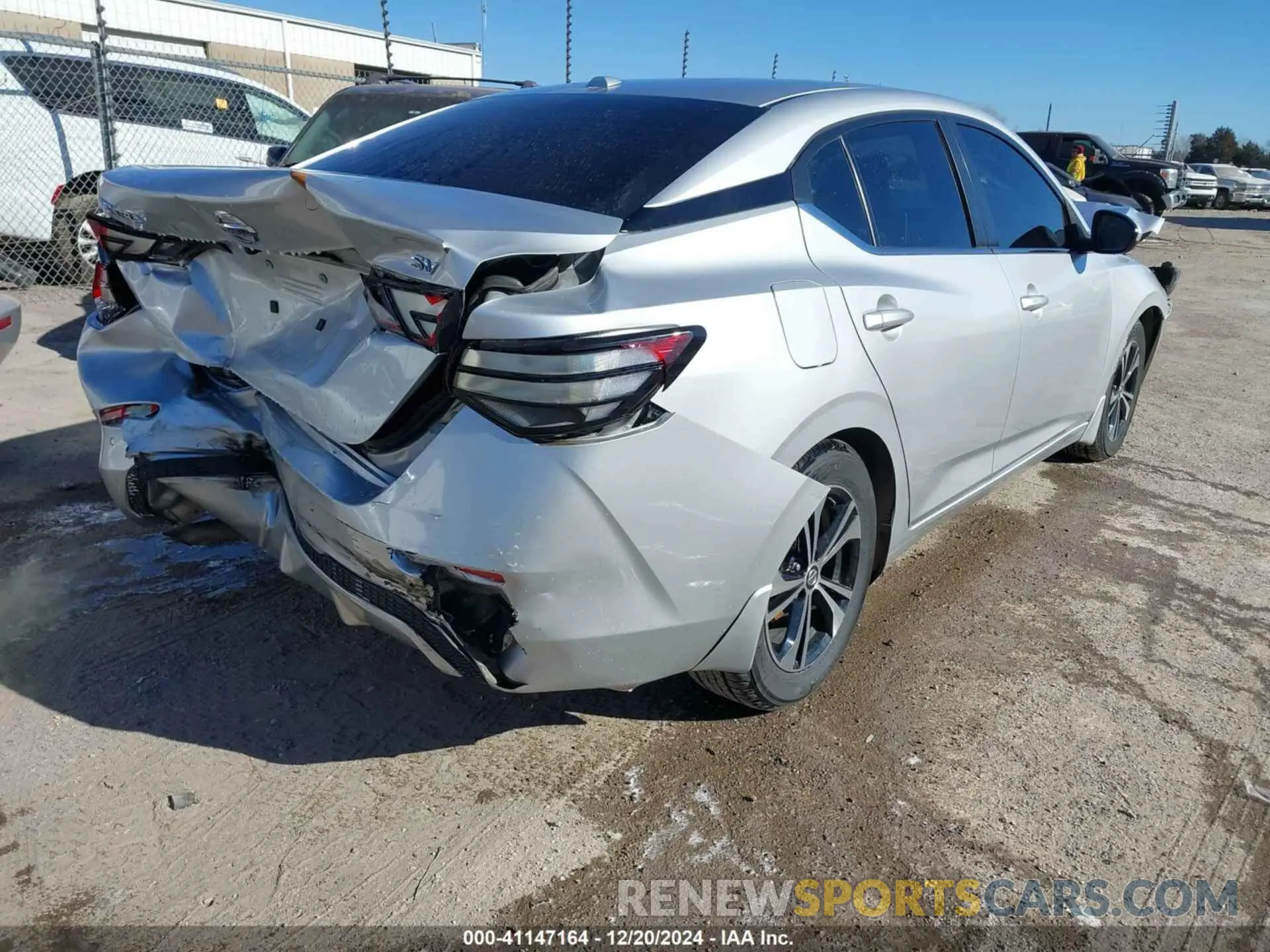 4 fotografías del automóvil dañado 3N1AB8CV3NY306601 NISSAN SENTRA 2022