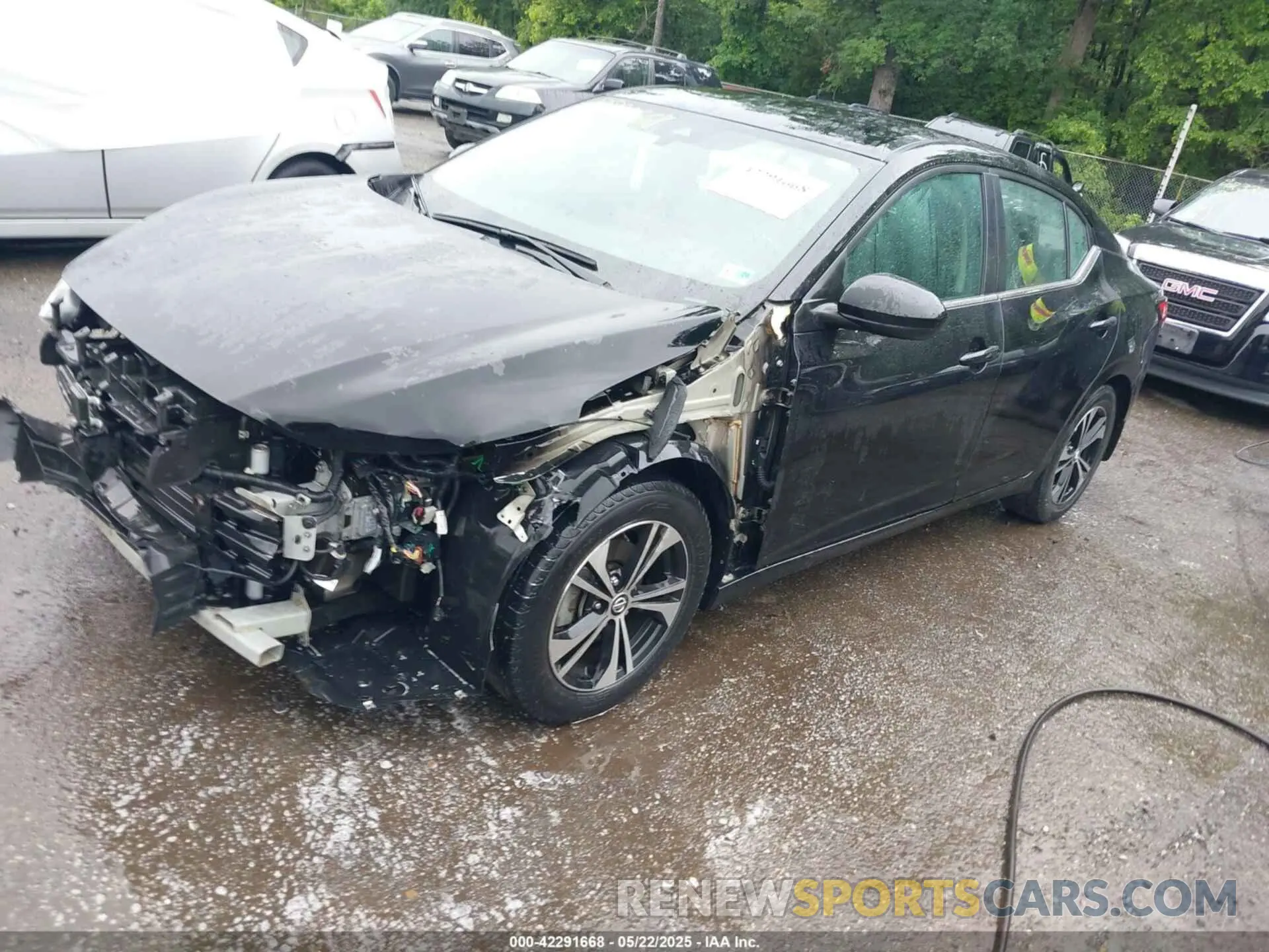 2 fotografías del automóvil dañado 3N1AB8CV4NY233481 NISSAN SENTRA 2022