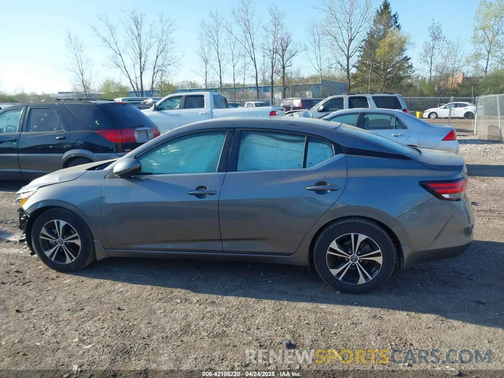 15 fotografías del automóvil dañado 3N1AB8CV4NY268232 NISSAN SENTRA 2022