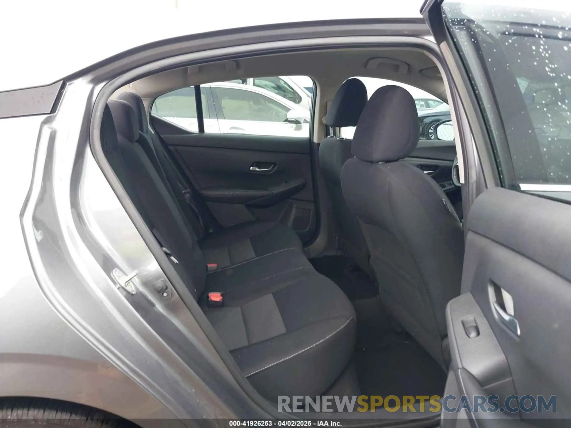 8 fotografías del automóvil dañado 3N1AB8CV4NY275763 NISSAN SENTRA 2022
