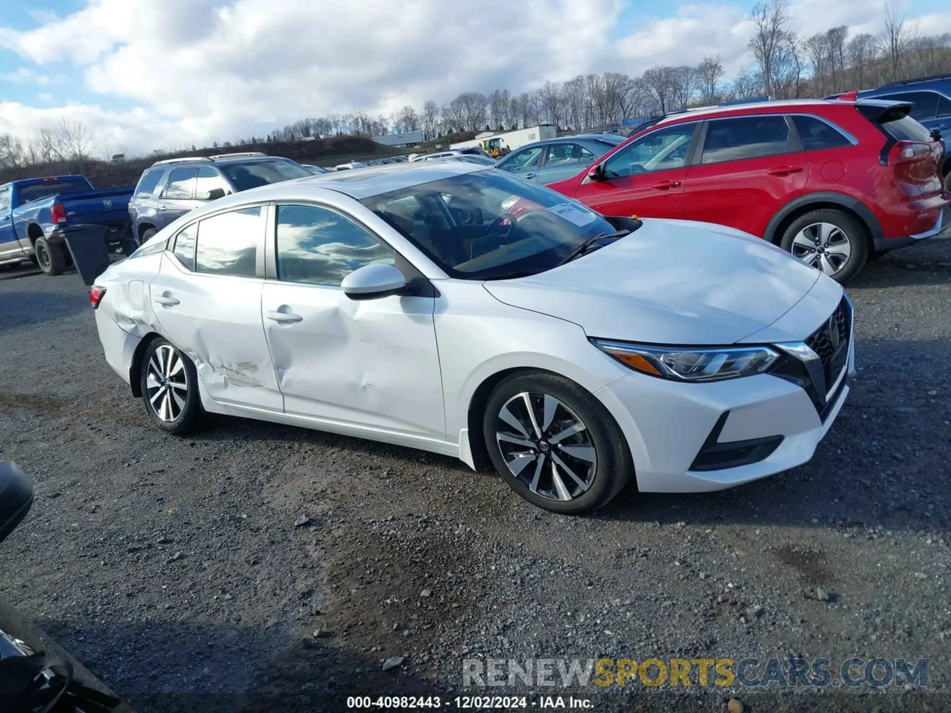 13 fotografías del automóvil dañado 3N1AB8CV4NY288335 NISSAN SENTRA 2022