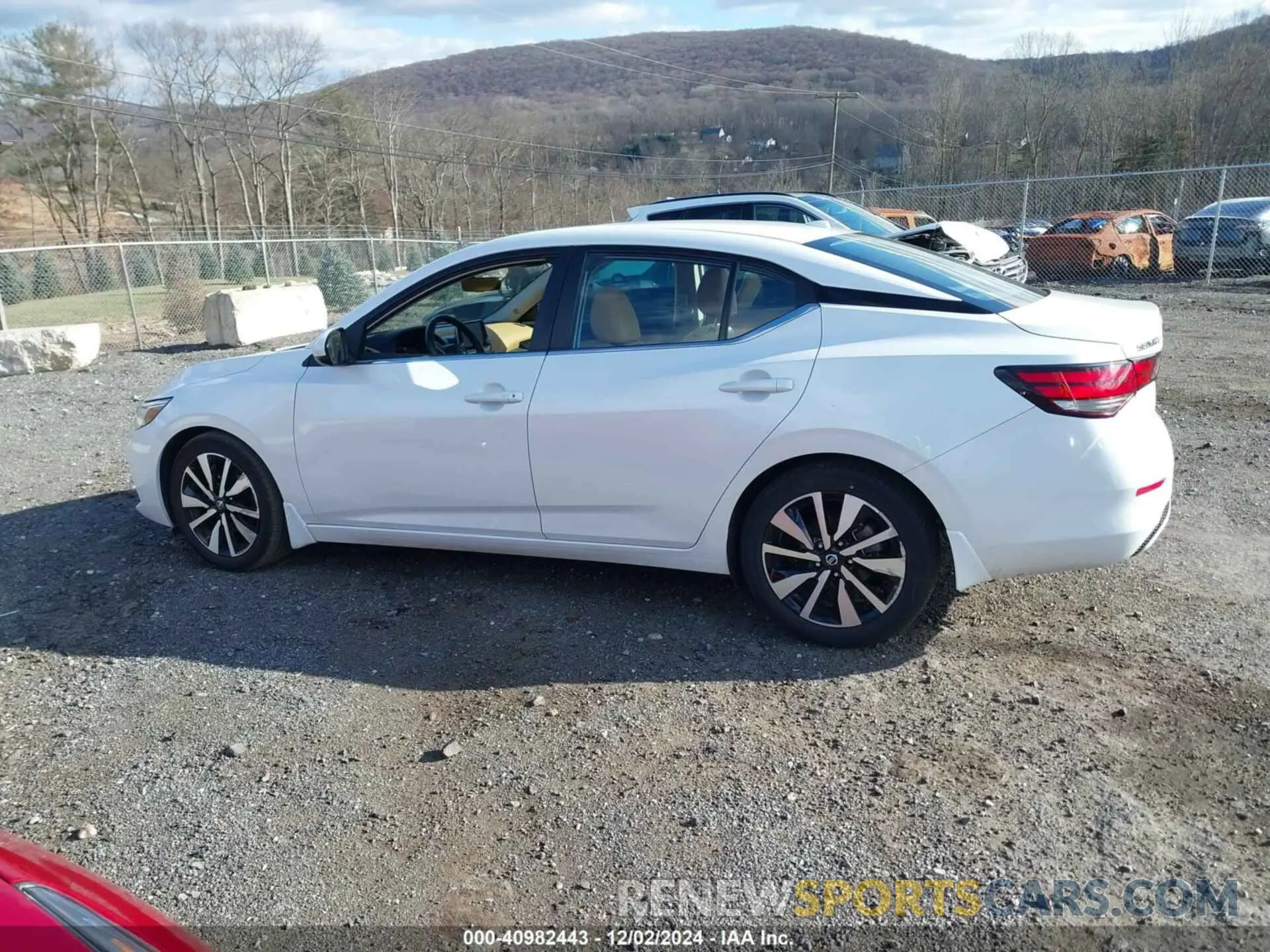 14 fotografías del automóvil dañado 3N1AB8CV4NY288335 NISSAN SENTRA 2022