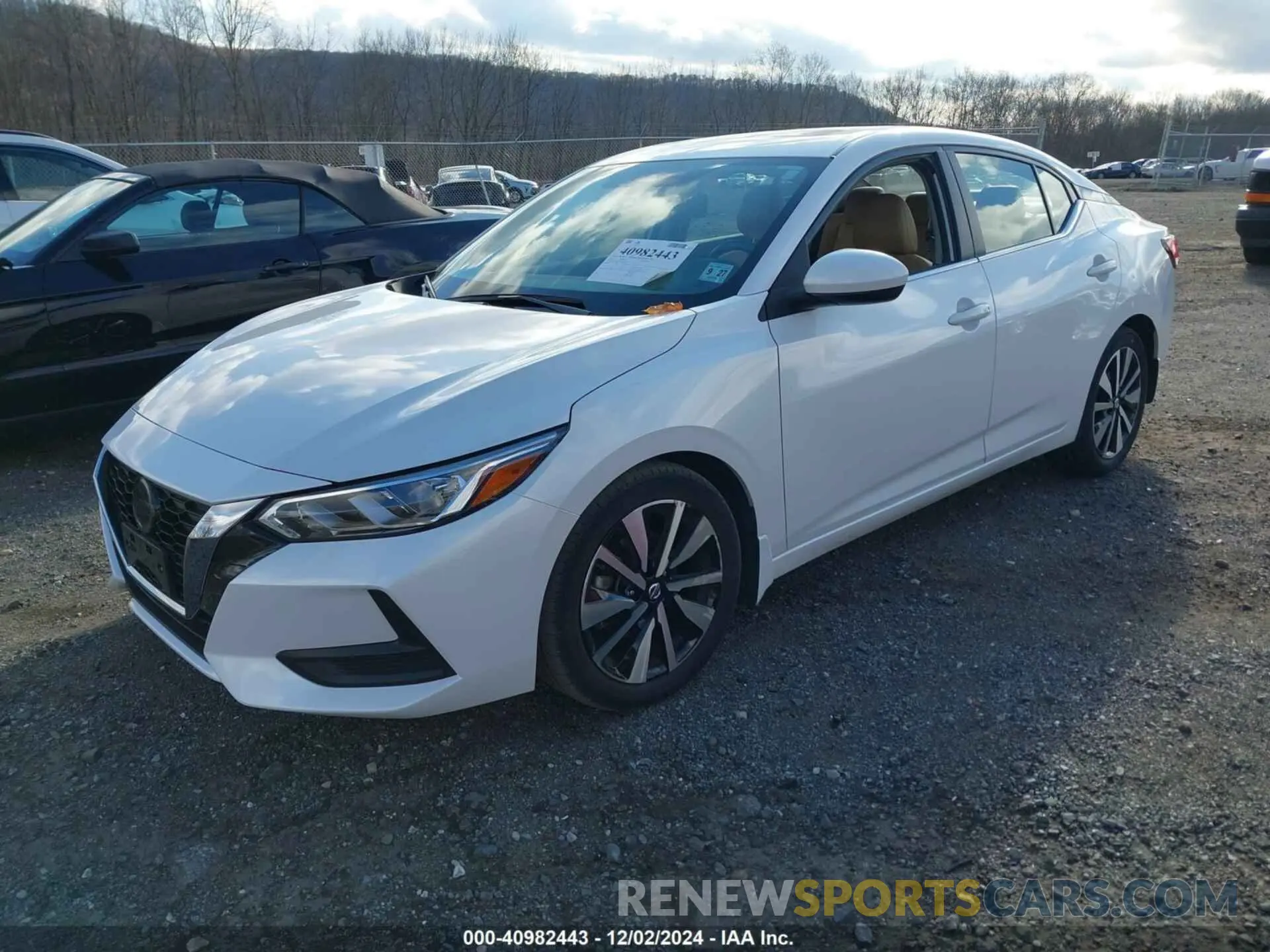 2 fotografías del automóvil dañado 3N1AB8CV4NY288335 NISSAN SENTRA 2022