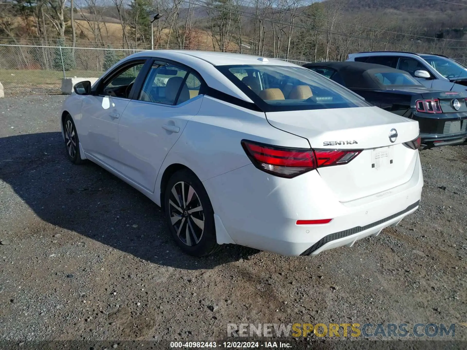 3 fotografías del automóvil dañado 3N1AB8CV4NY288335 NISSAN SENTRA 2022