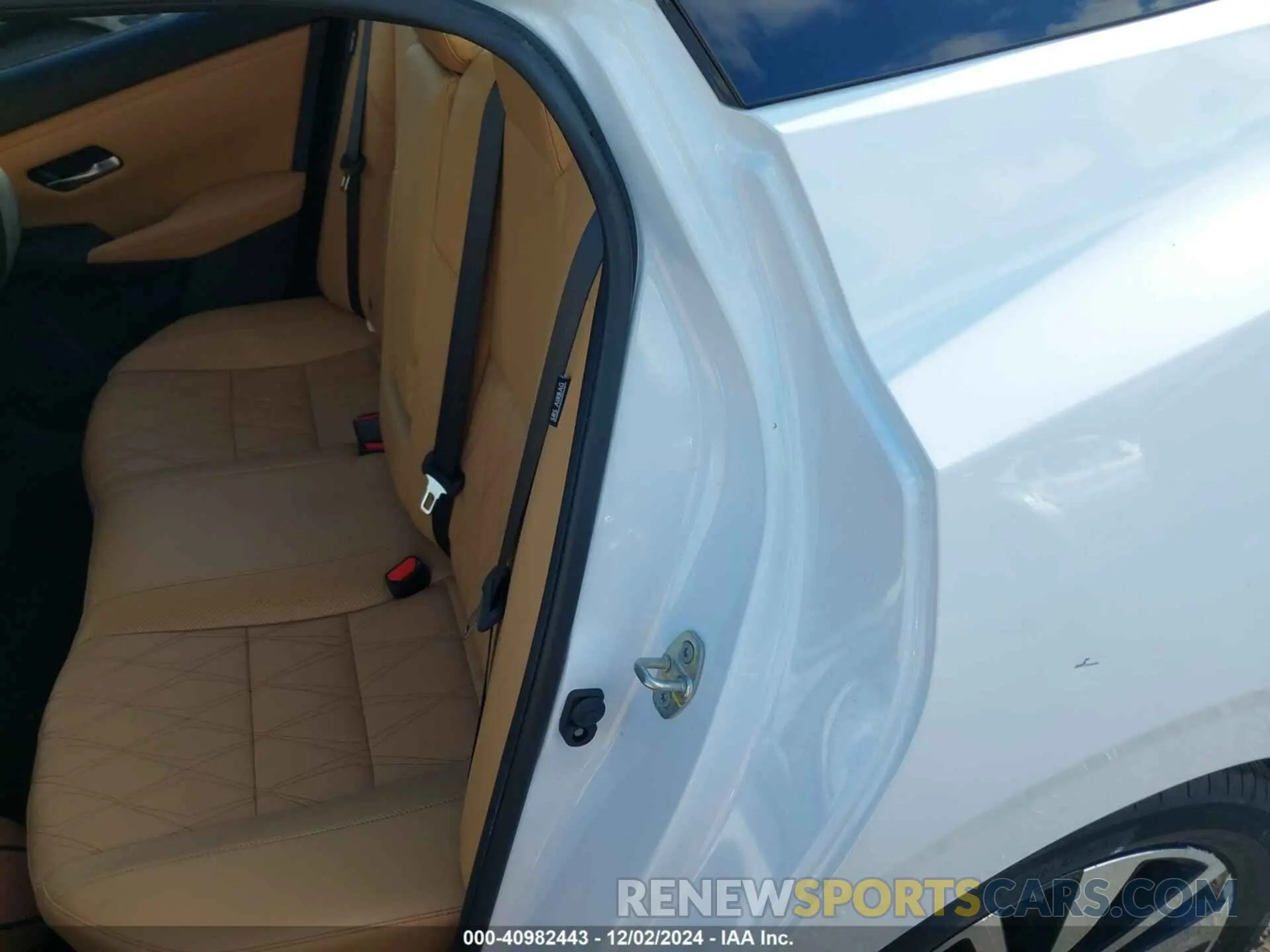 8 fotografías del automóvil dañado 3N1AB8CV4NY288335 NISSAN SENTRA 2022
