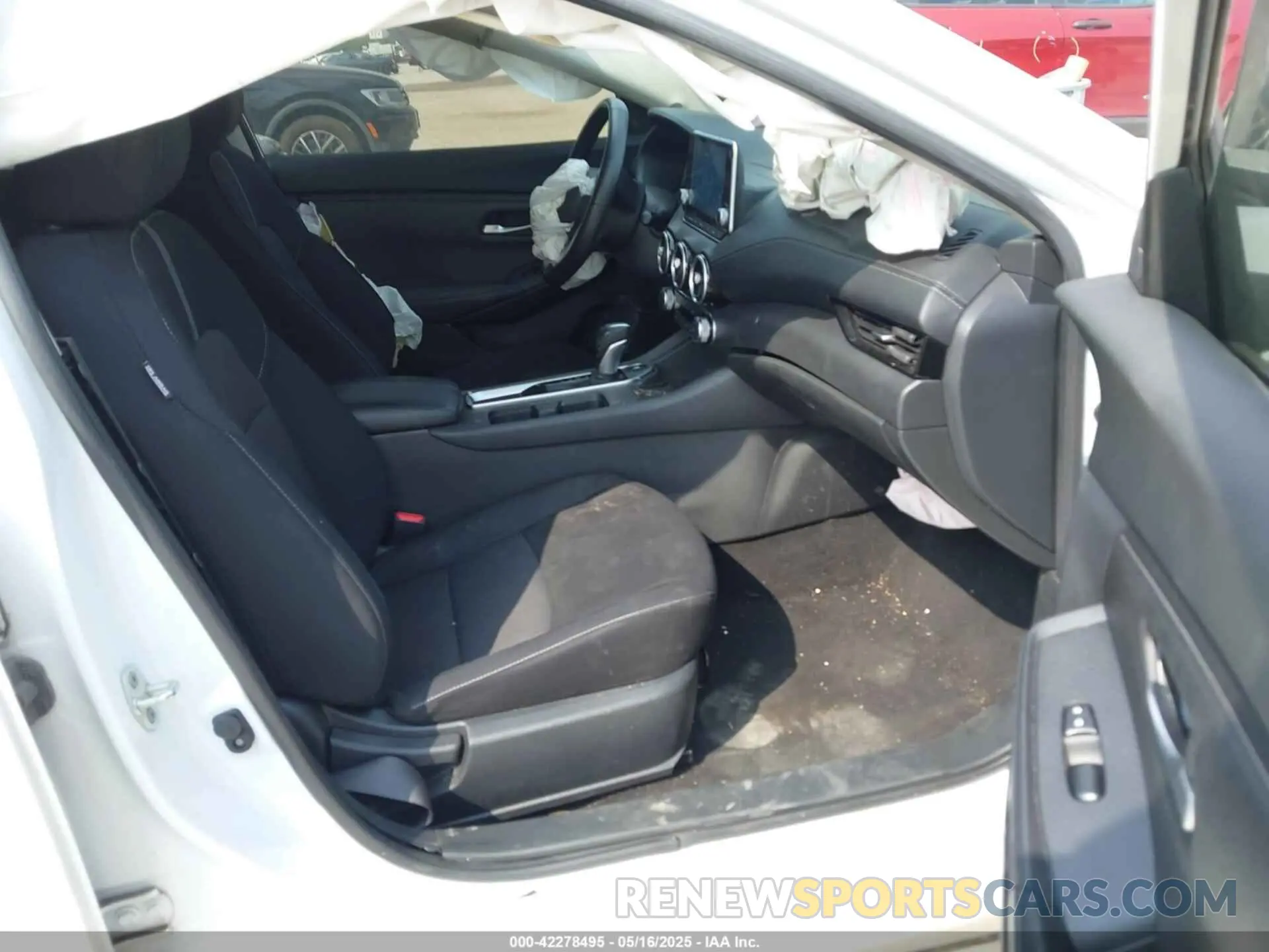 5 fotografías del automóvil dañado 3N1AB8CV5NY286139 NISSAN SENTRA 2022