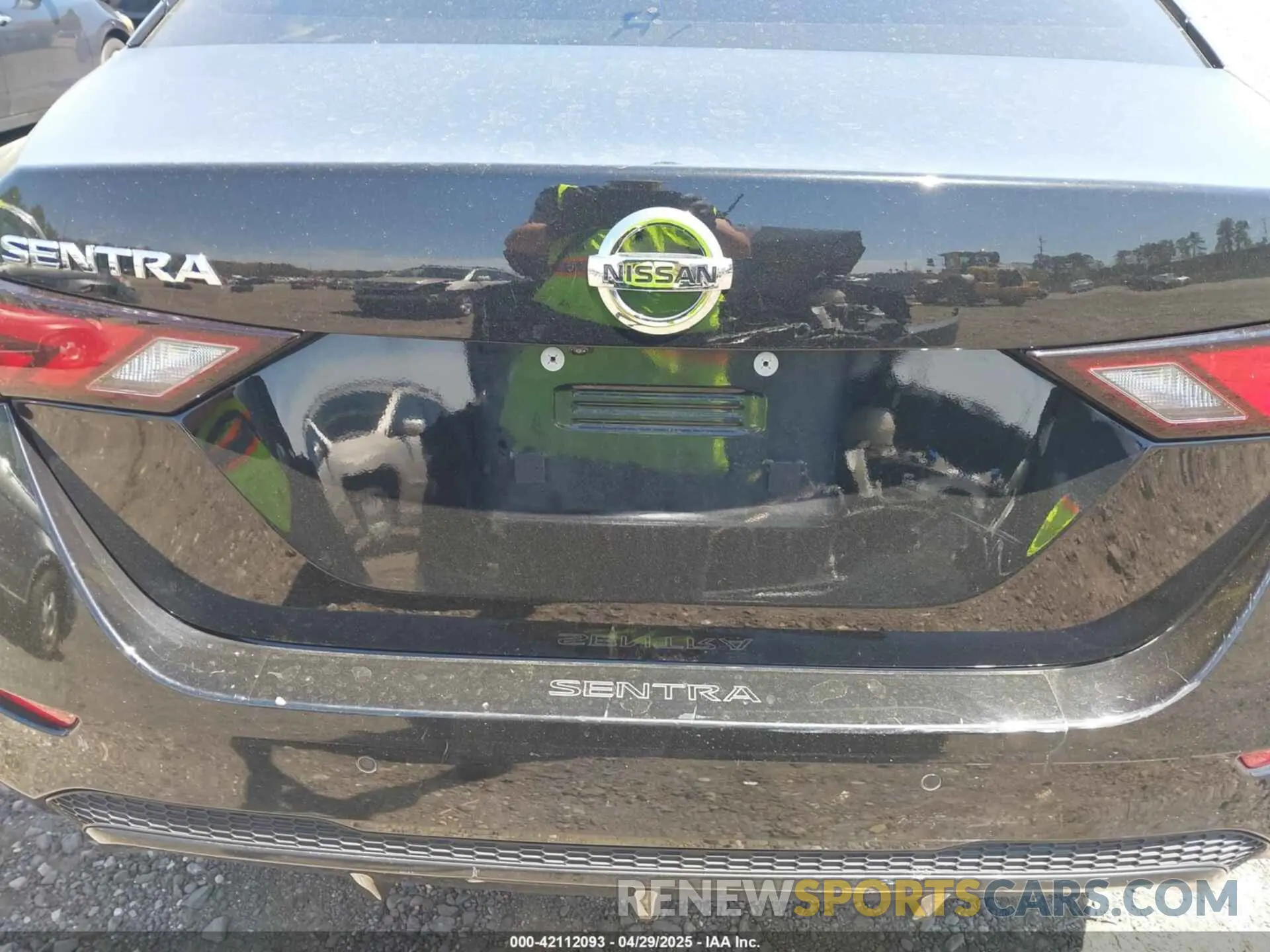 16 fotografías del automóvil dañado 3N1AB8CV5NY287226 NISSAN SENTRA 2022