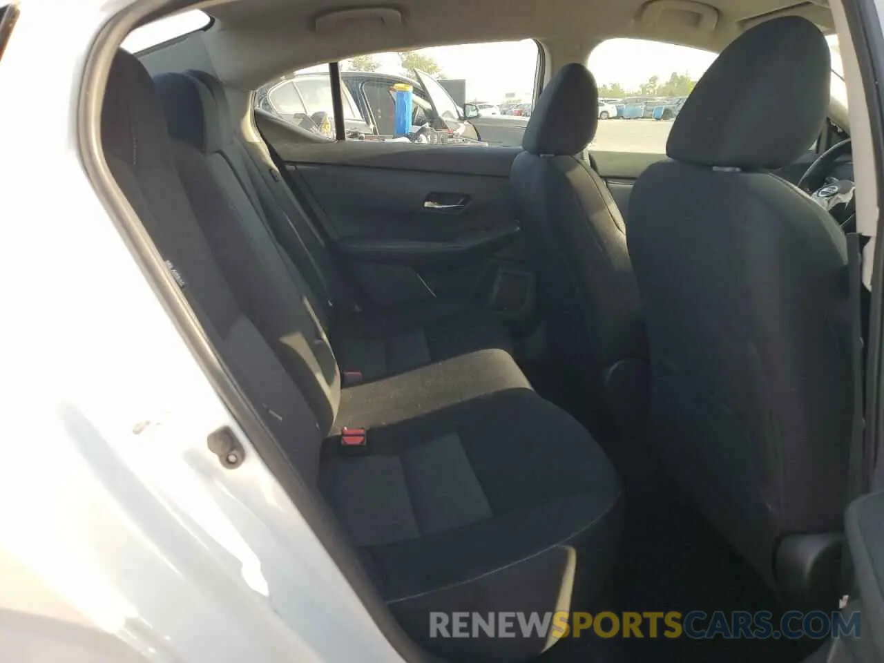 10 fotografías del automóvil dañado 3N1AB8CV5NY317776 NISSAN SENTRA 2022
