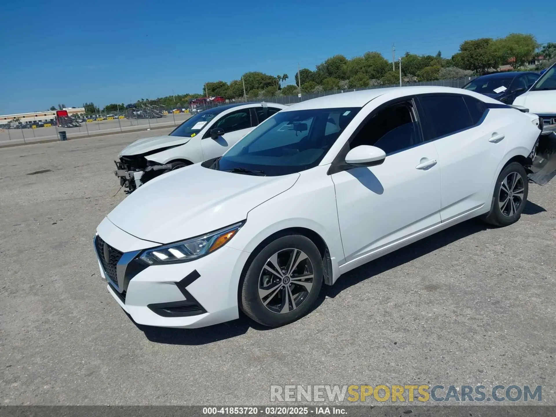2 fotografías del automóvil dañado 3N1AB8CV6NY210199 NISSAN SENTRA 2022