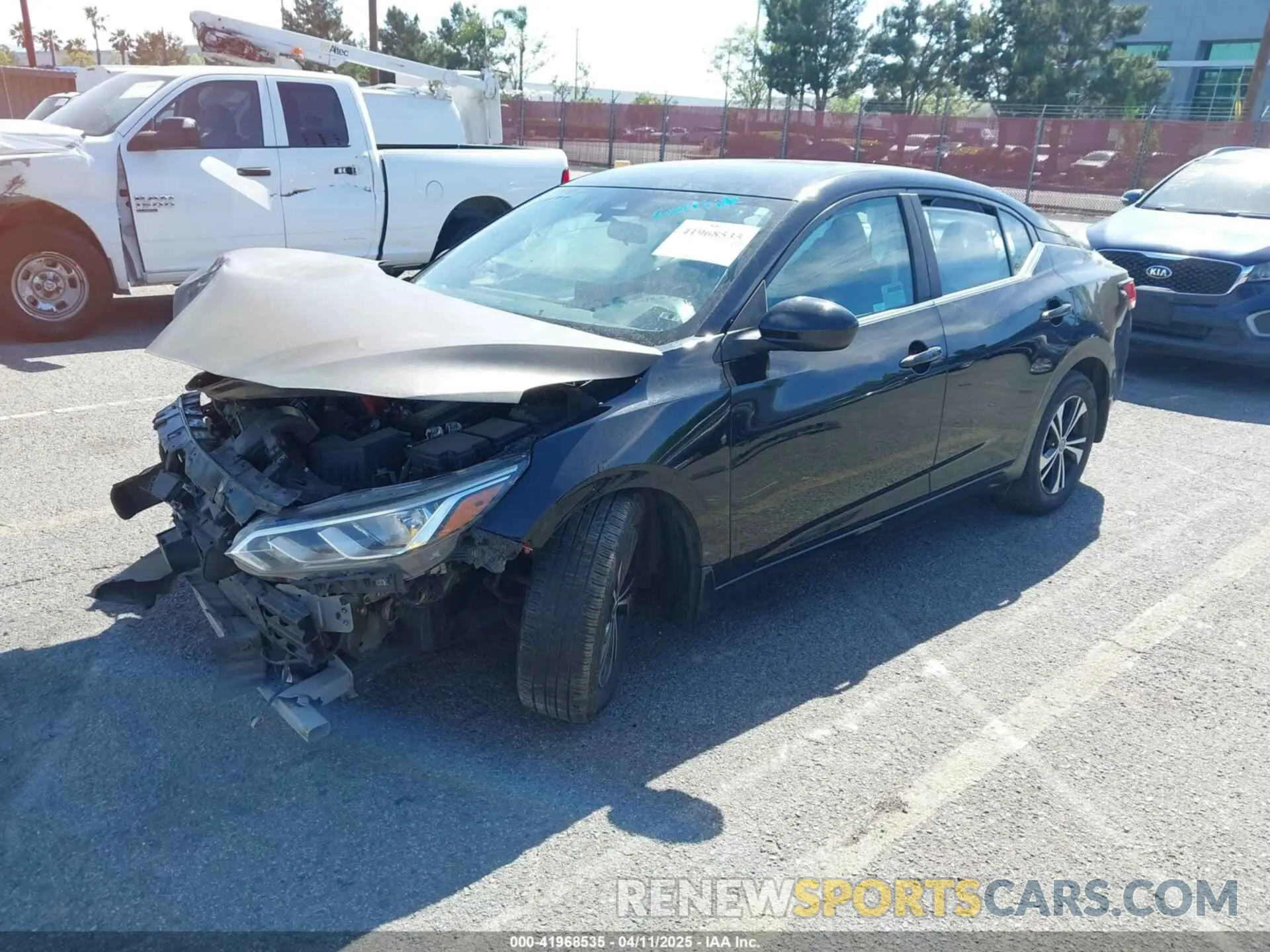 2 fotografías del automóvil dañado 3N1AB8CV6NY215788 NISSAN SENTRA 2022